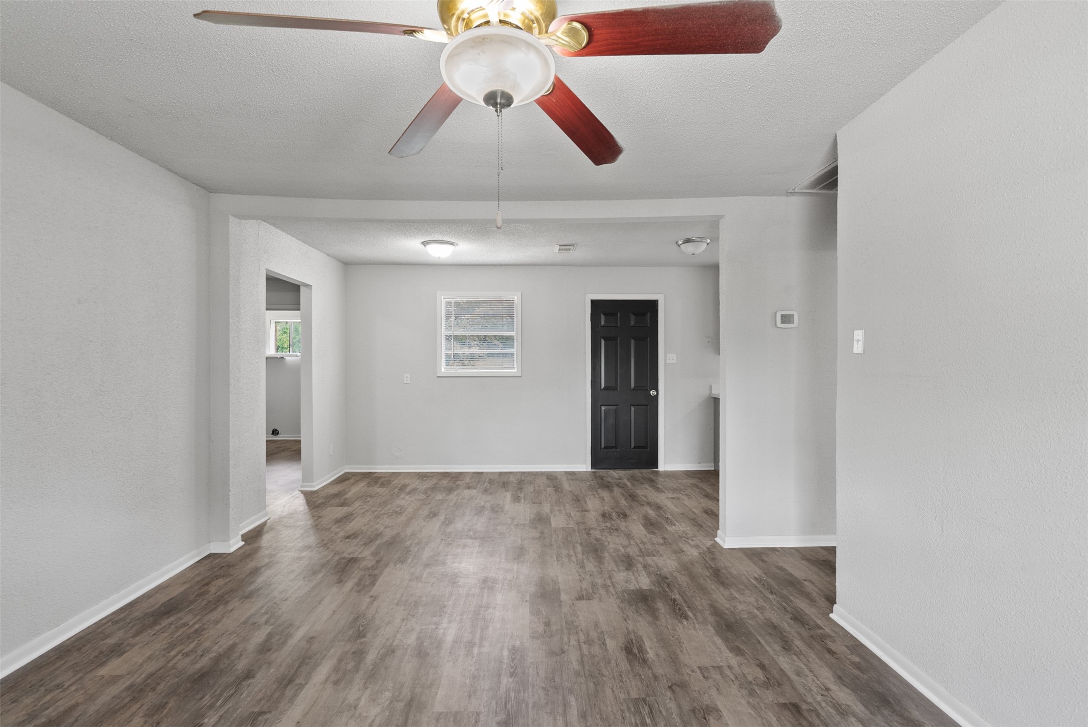 815 Rugeley Street Property Photo 3