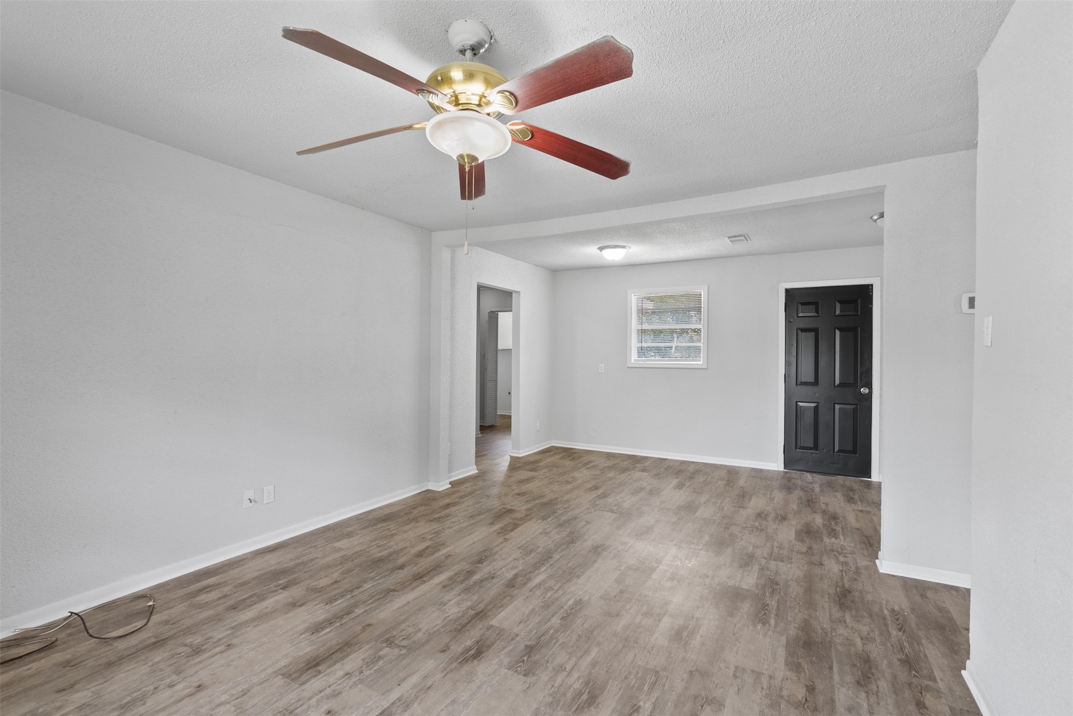 815 Rugeley Street Property Photo 7