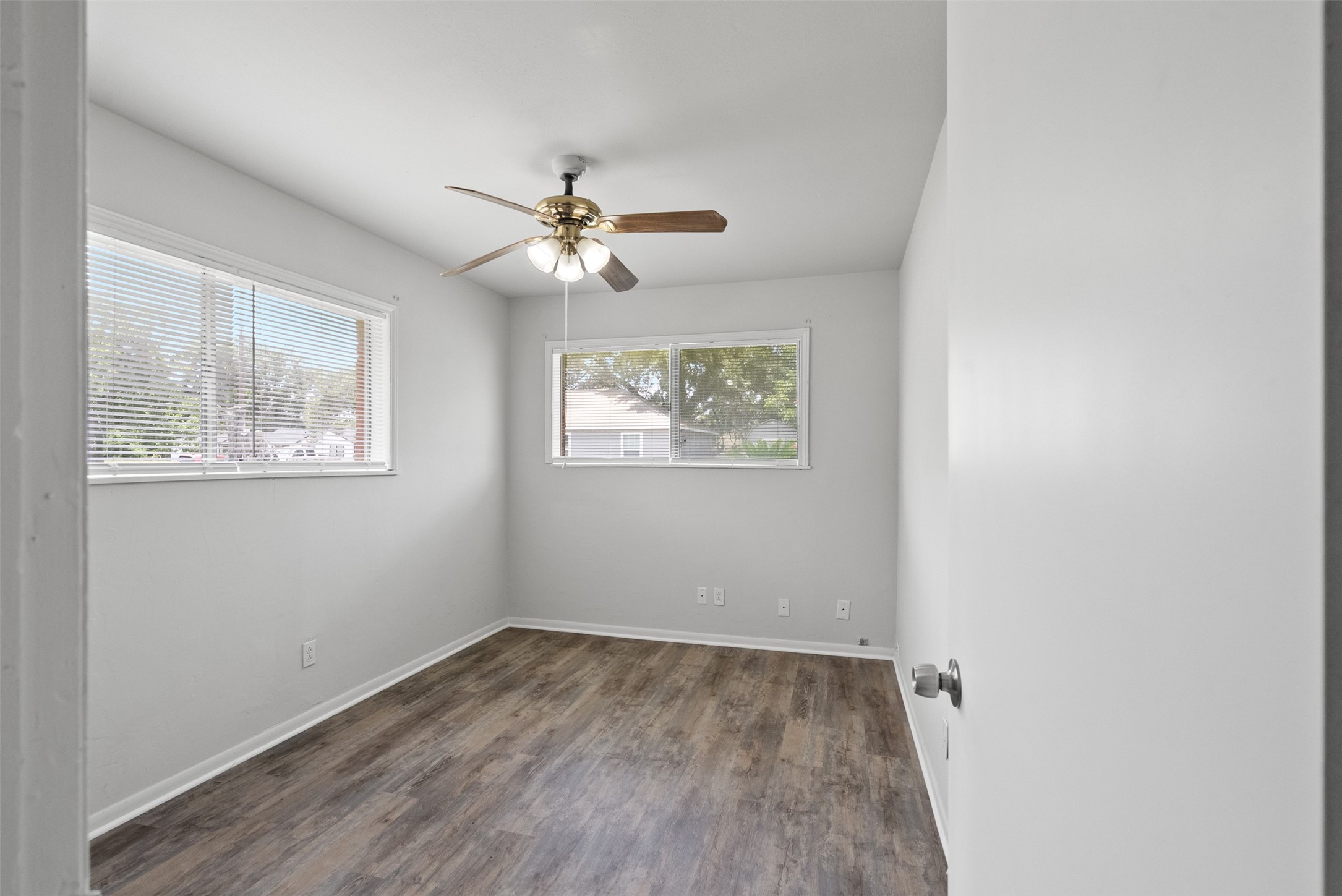 815 Rugeley Street Property Photo 12