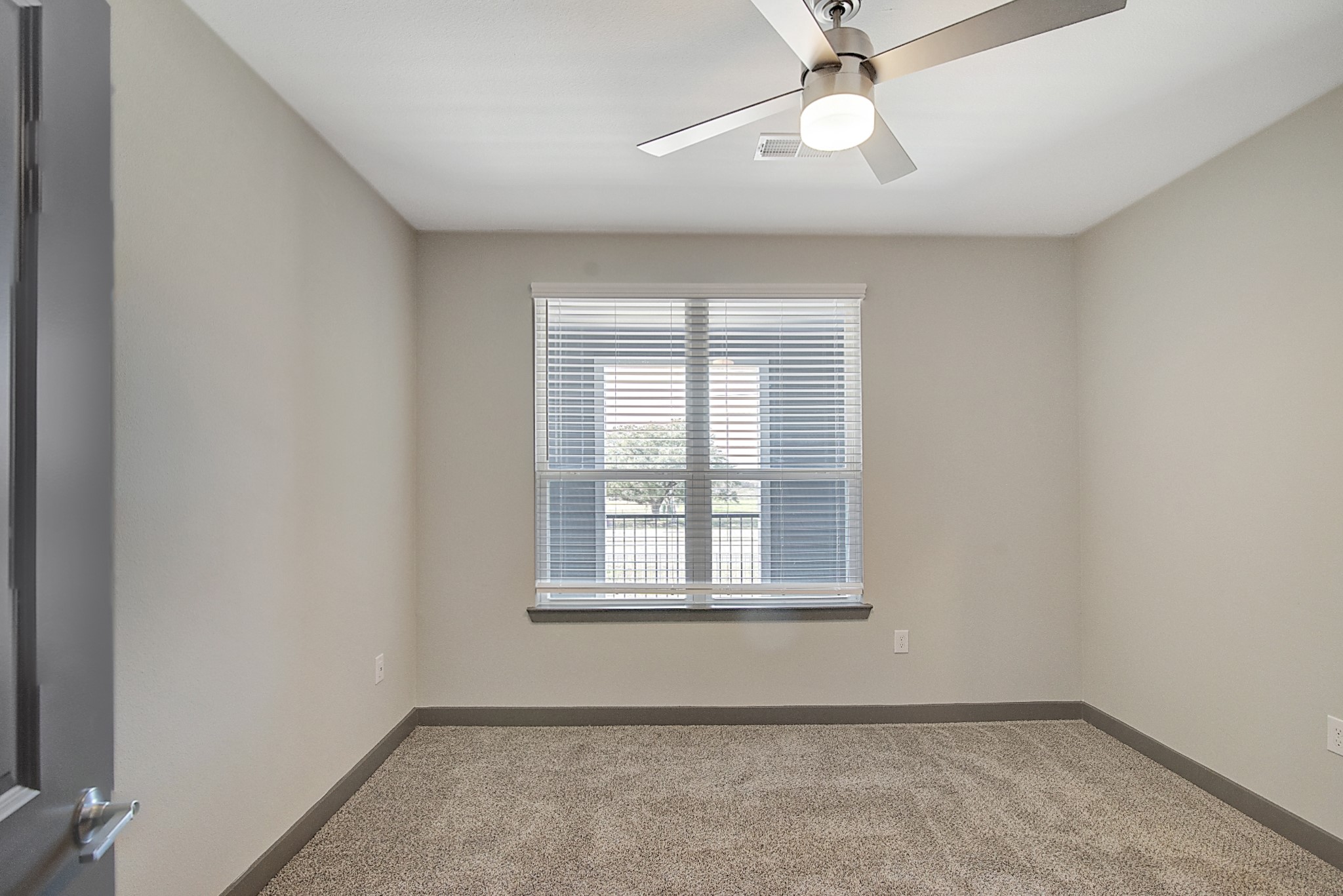 8811 Fm 1464 2109 Property Photo 5