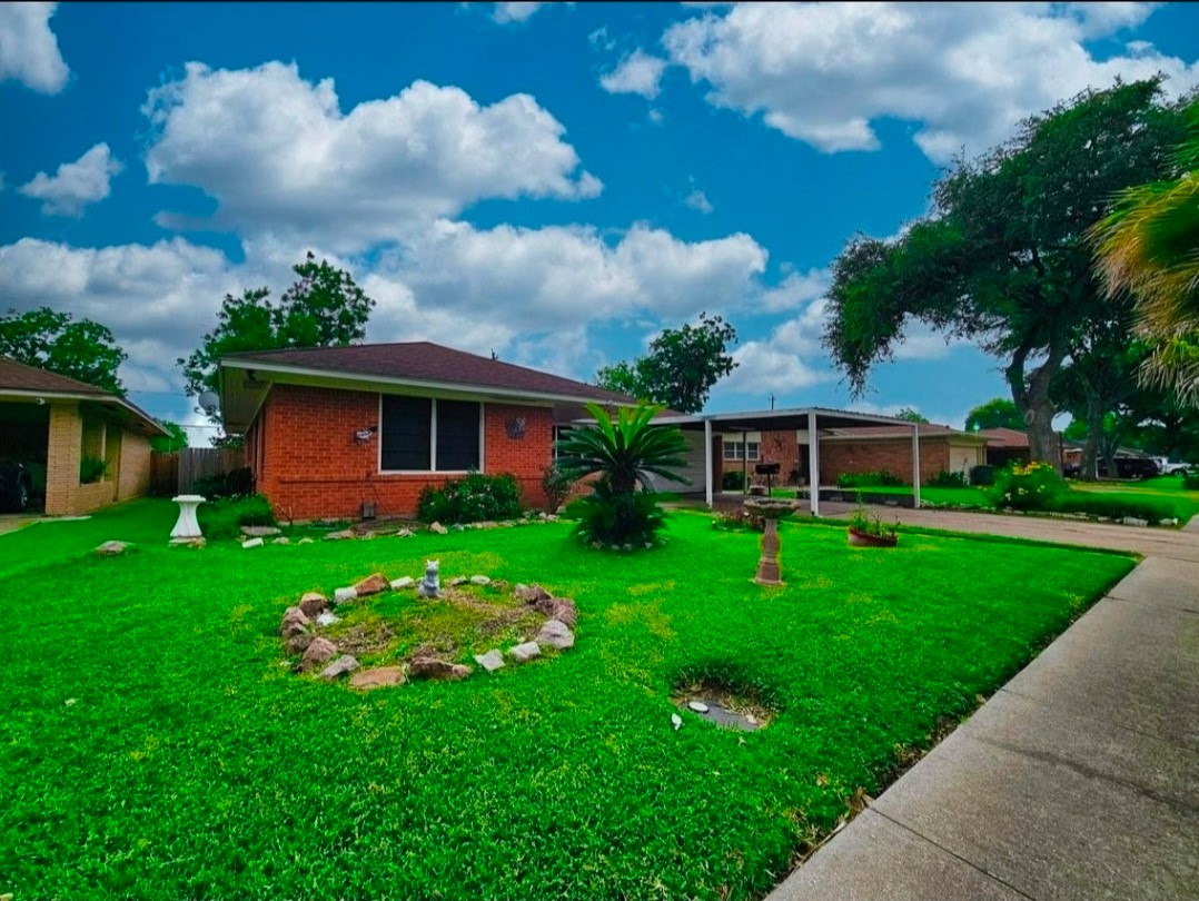 2618 San Jacinto Drive Property Photo 1