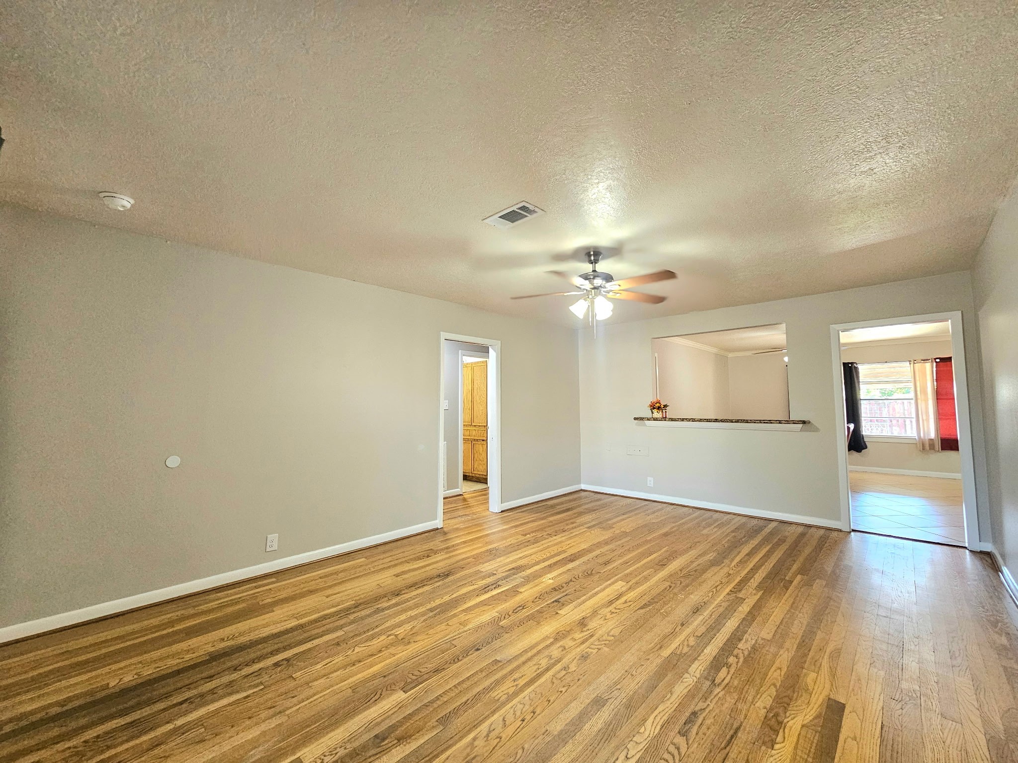 2618 San Jacinto Drive Property Photo 4