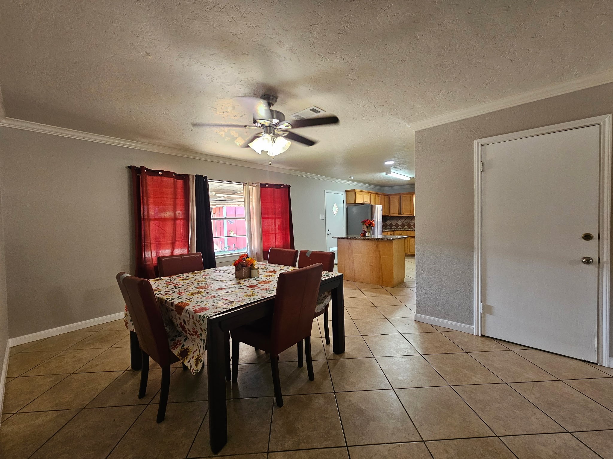 2618 San Jacinto Drive Property Photo 5