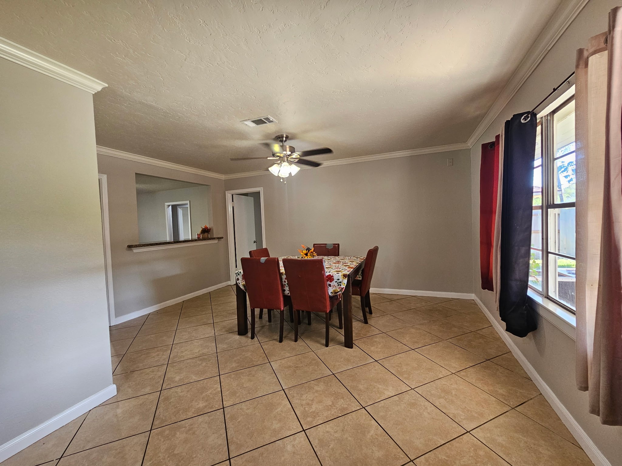 2618 San Jacinto Drive Property Photo 6