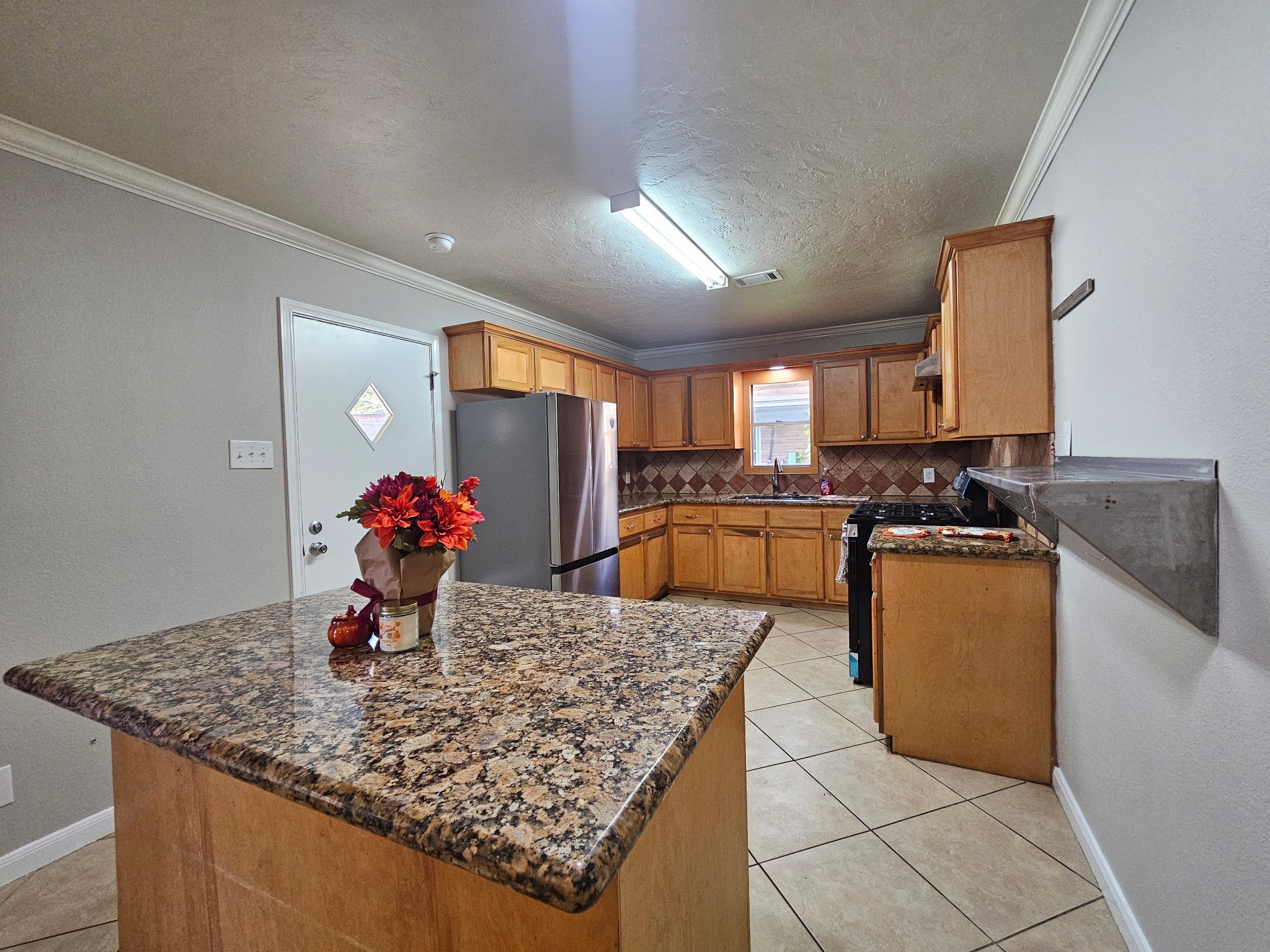2618 San Jacinto Drive Property Photo 7