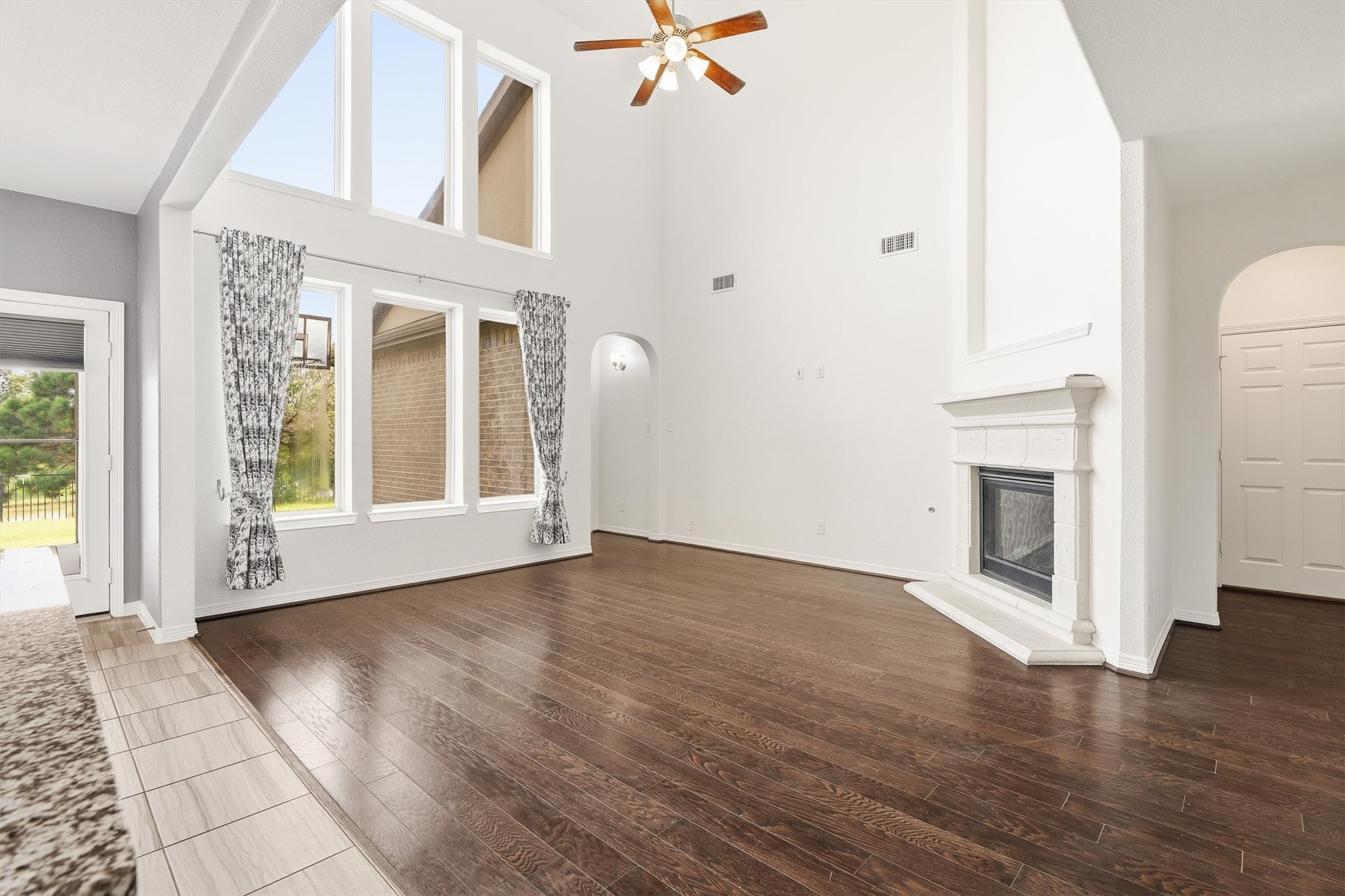 28131 Scenic Shore Lane Property Photo 4