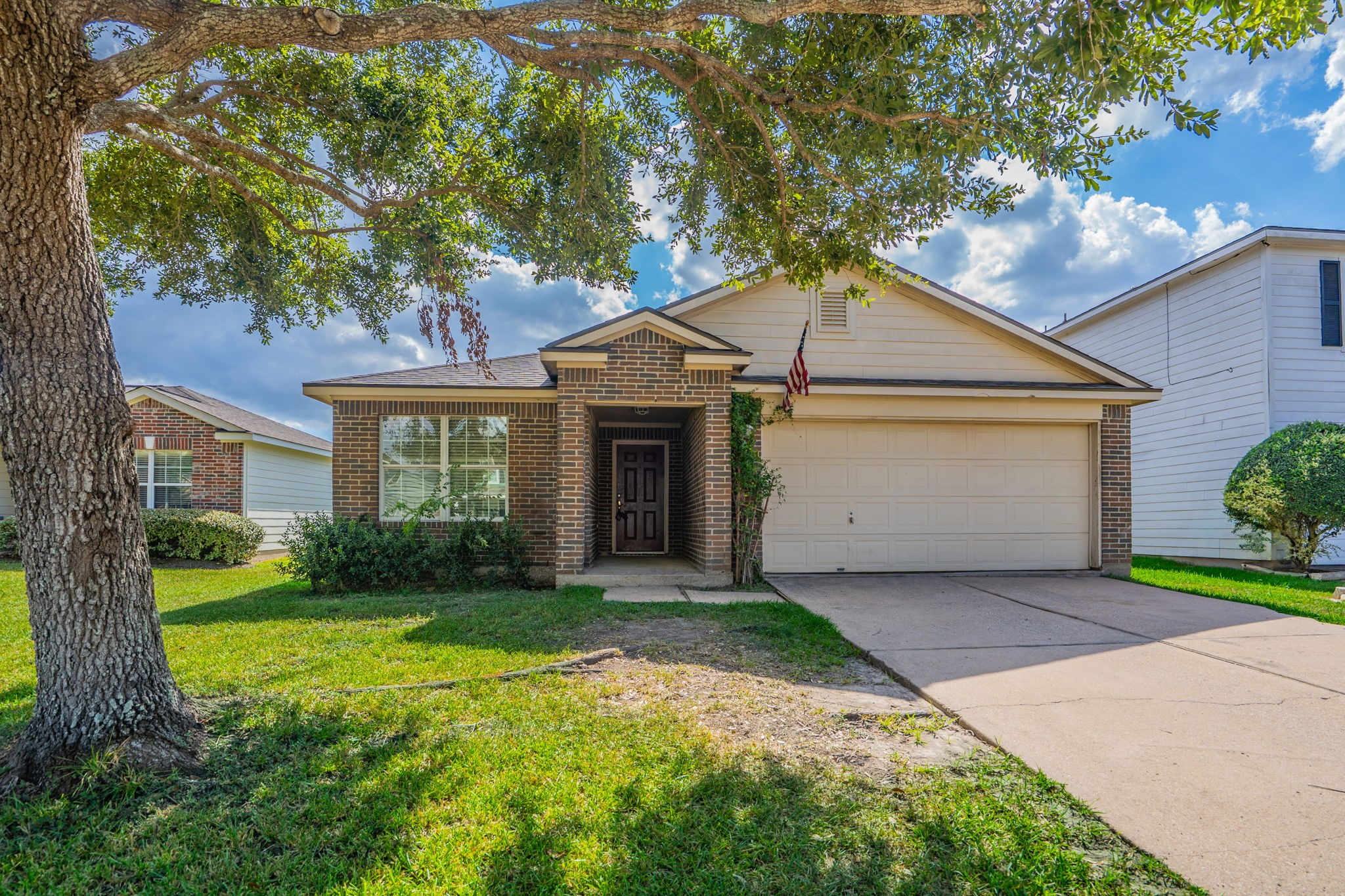 7122 Timber Moss Lane Property Photo 1