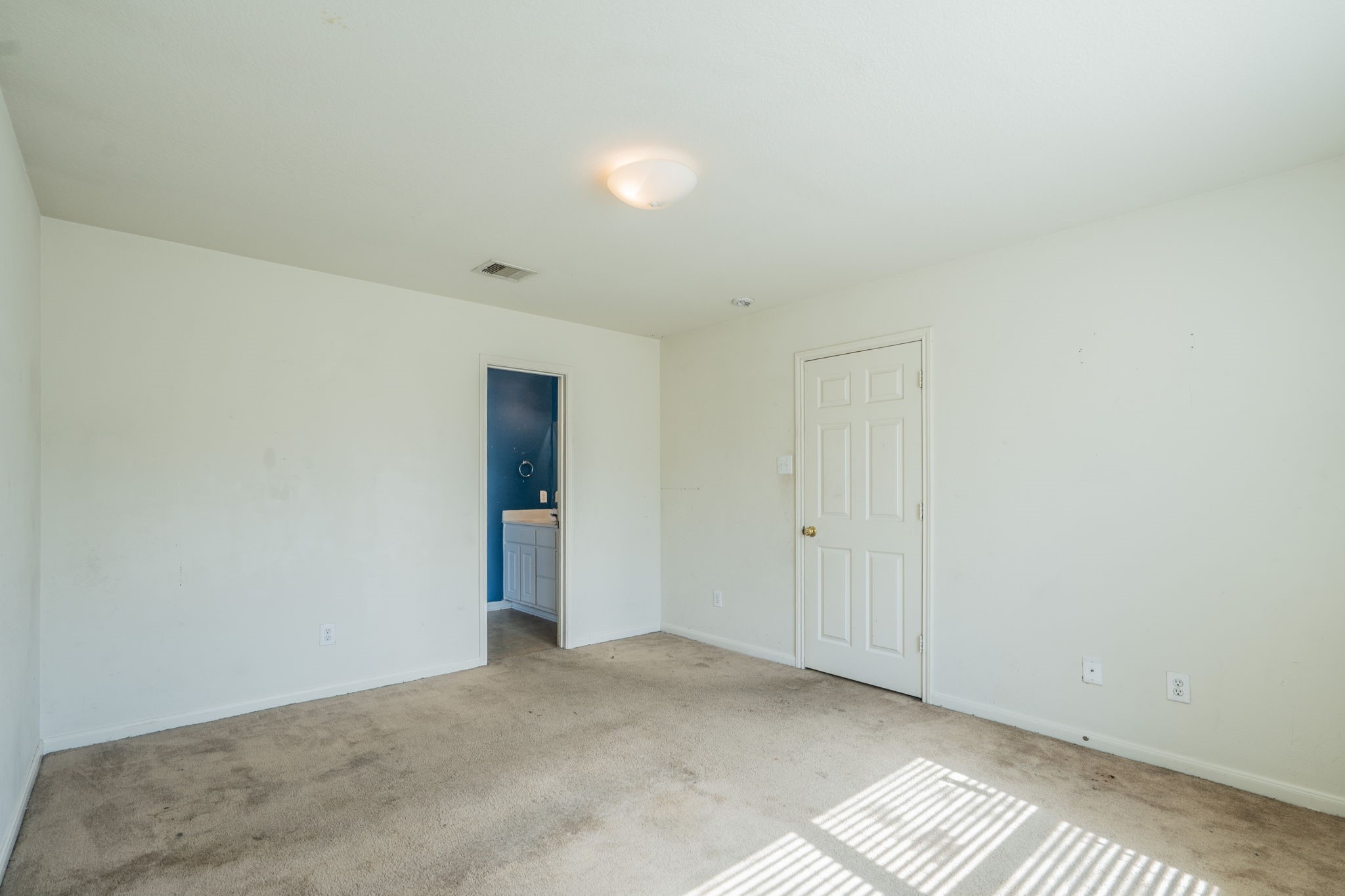7122 Timber Moss Lane Property Photo 11