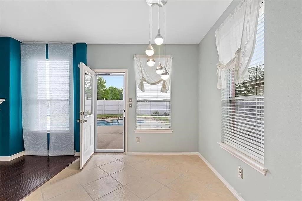 20618 Tulip Blossom Court Property Photo 14