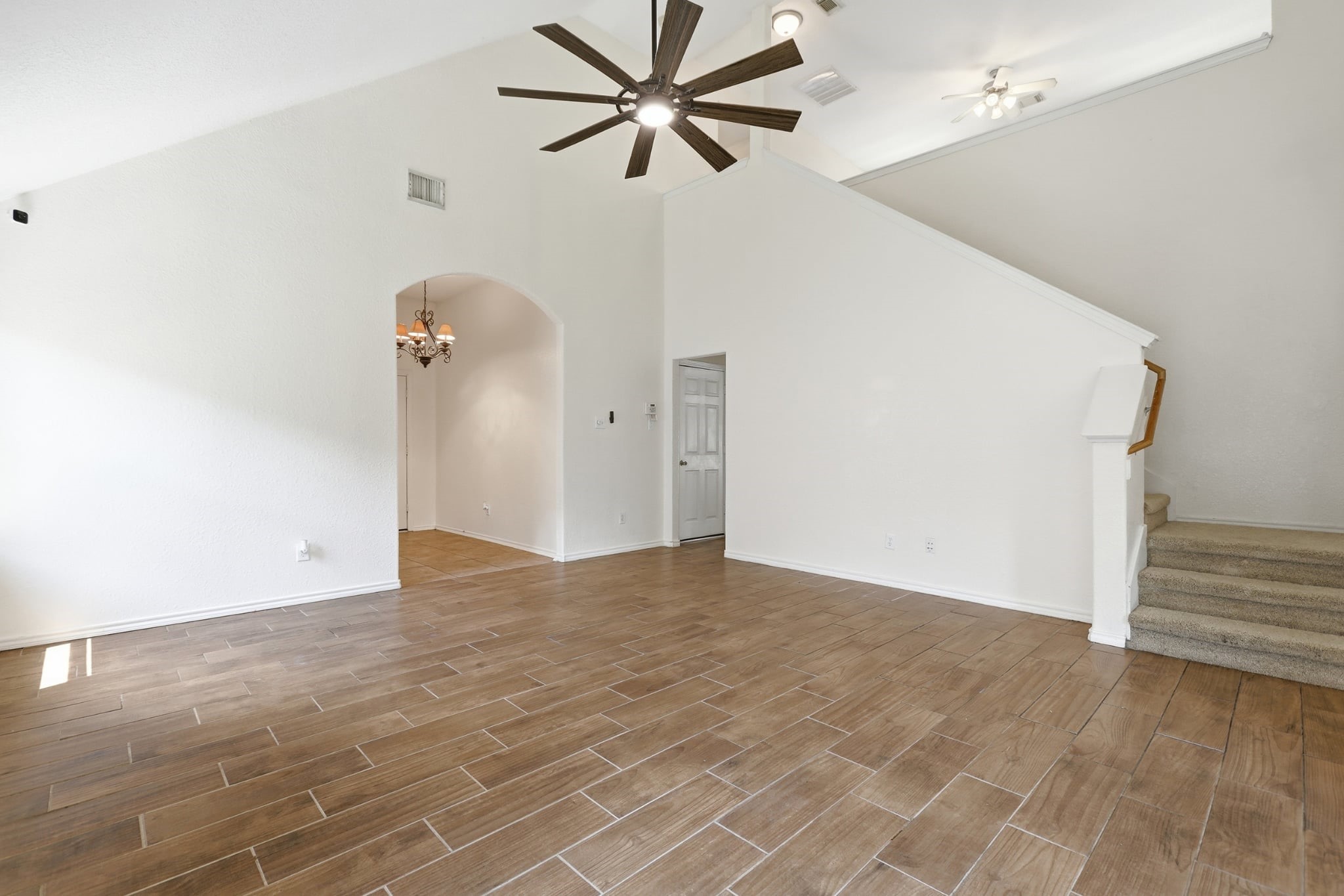 11402 Overland Trail Drive Property Photo 6