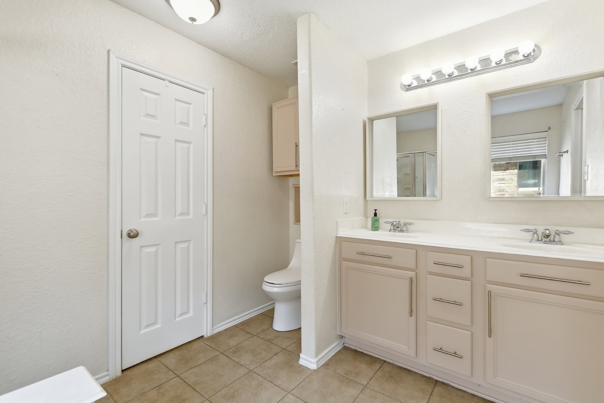 11402 Overland Trail Drive Property Photo 23