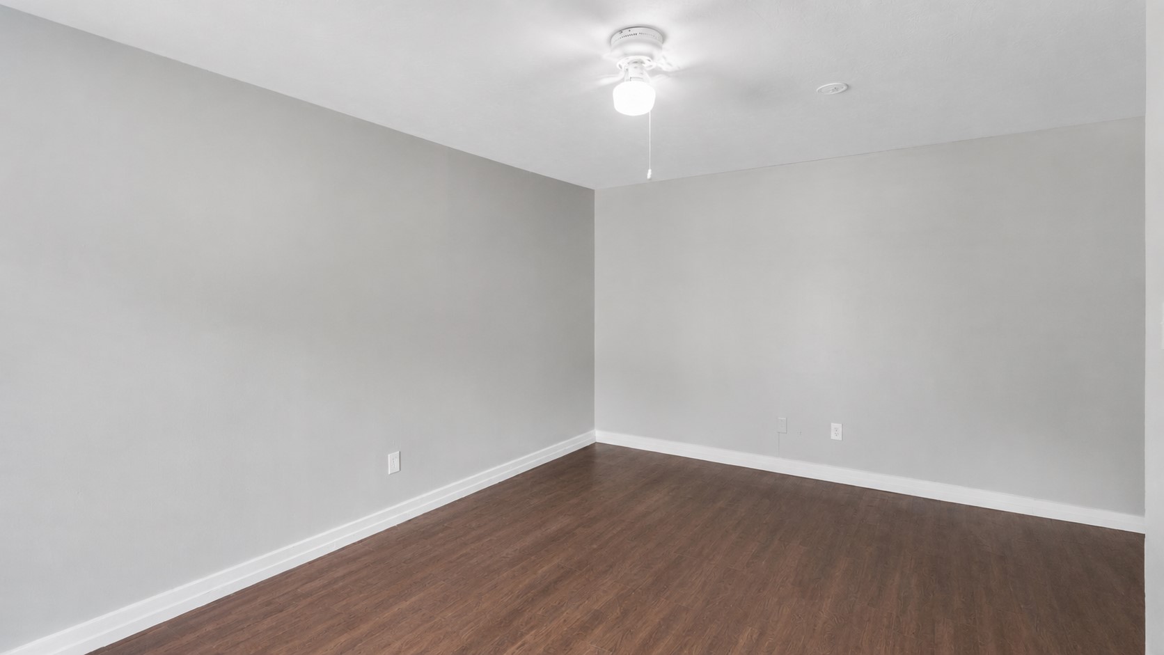 122 E Crosstimbers Street 117 Property Photo 2