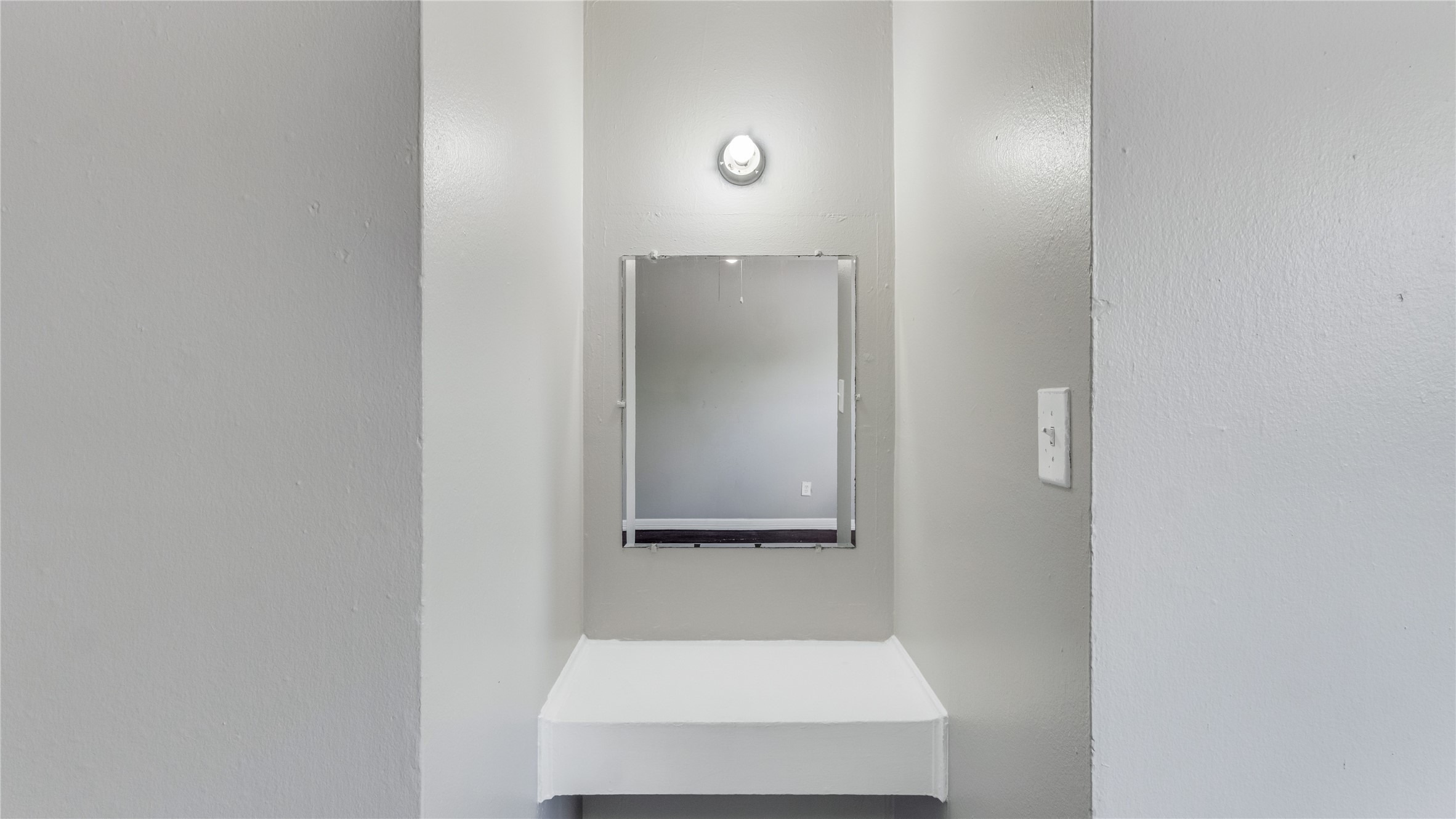 122 E Crosstimbers Street 117 Property Photo 10