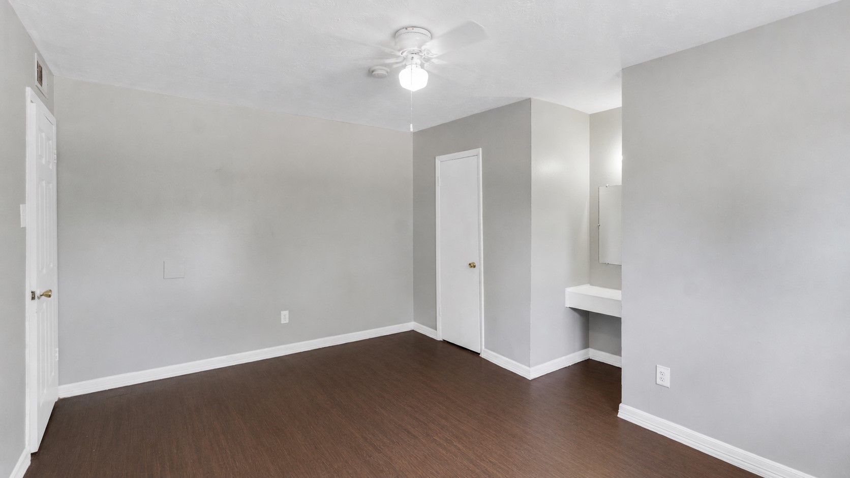 122 E Crosstimbers Street 117 Property Photo 11