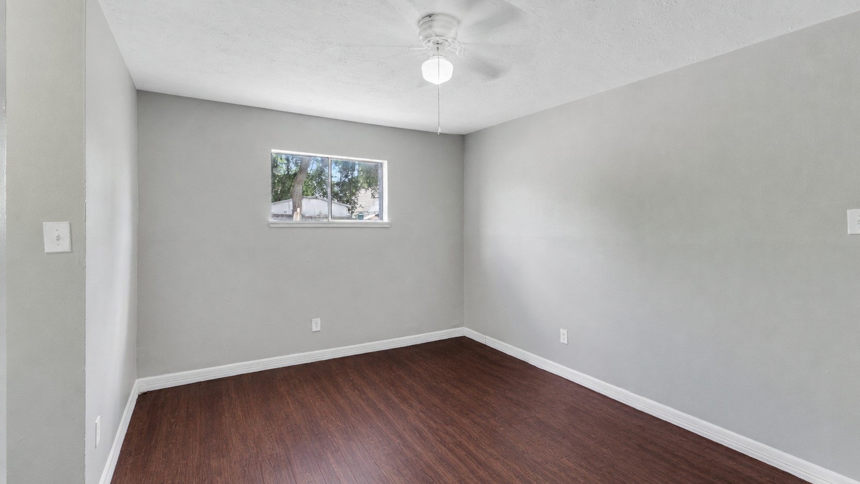 122 E Crosstimbers Street 117 Property Photo 12