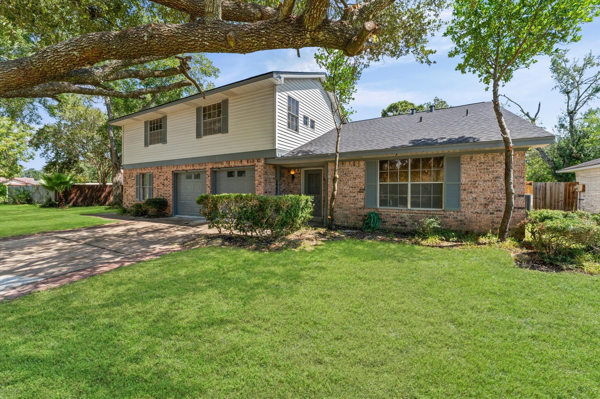 1507 Sierra Drive Property Photo 2