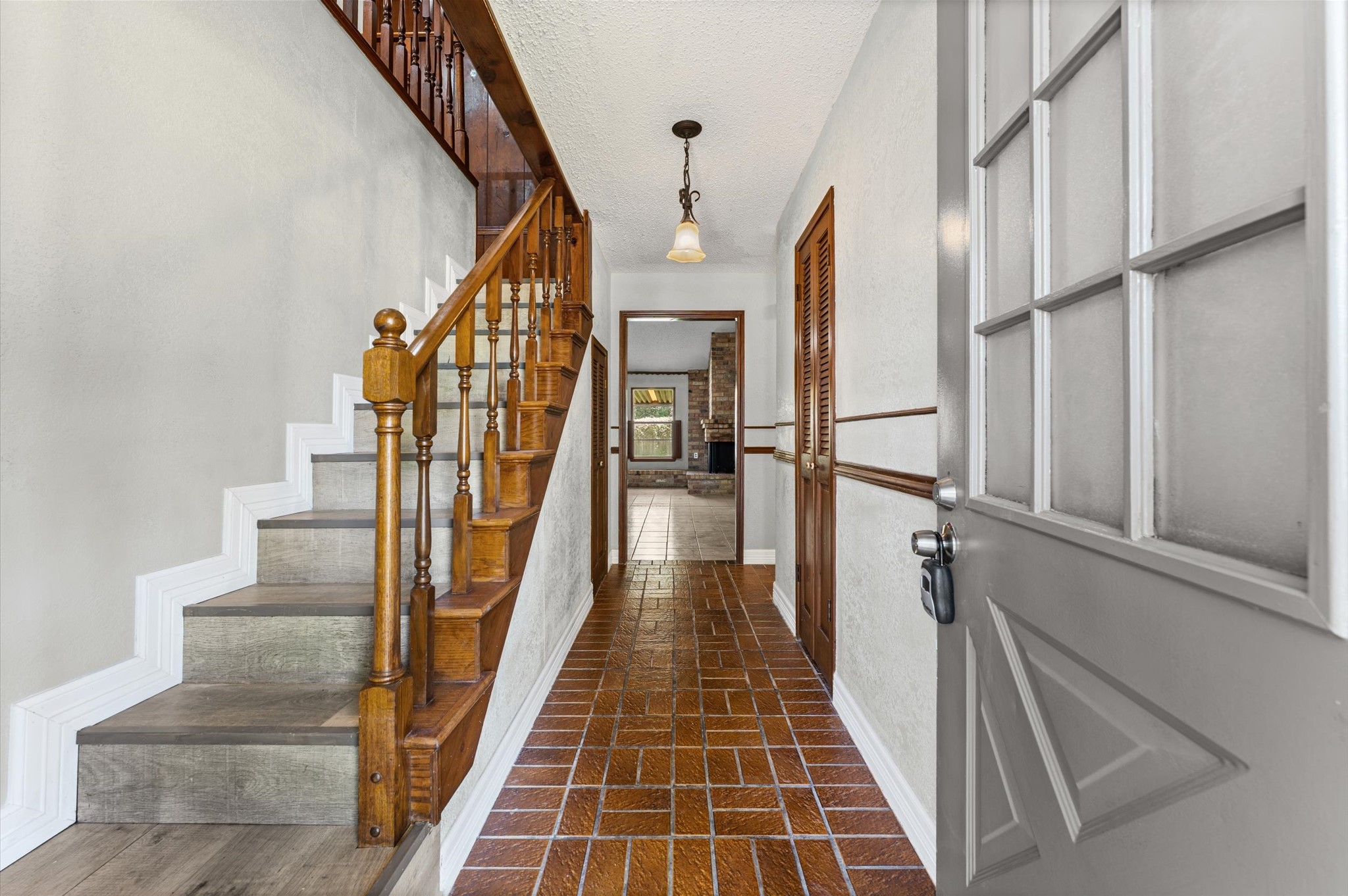 1507 Sierra Drive Property Photo 3