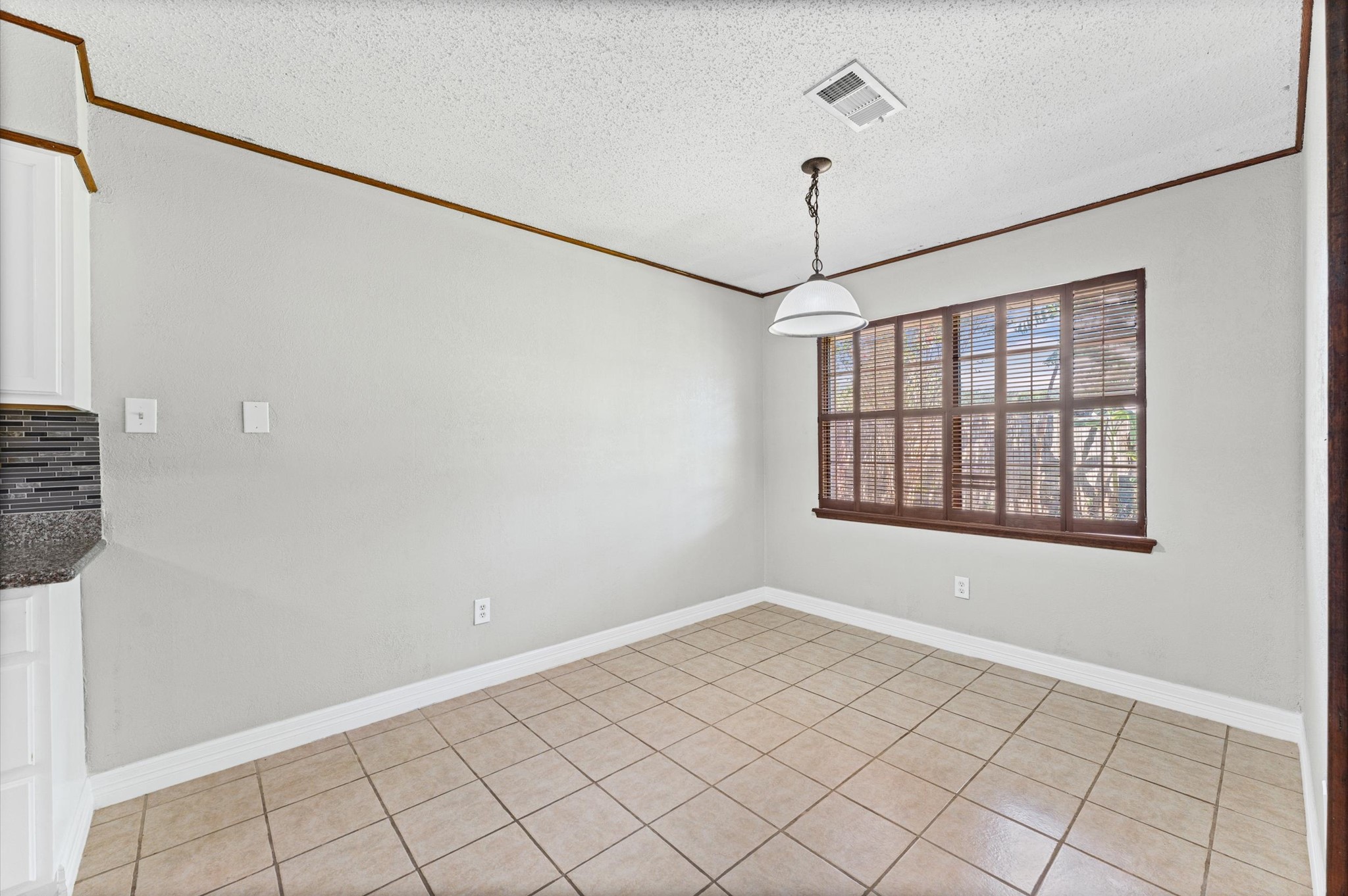 1507 Sierra Drive Property Photo 7