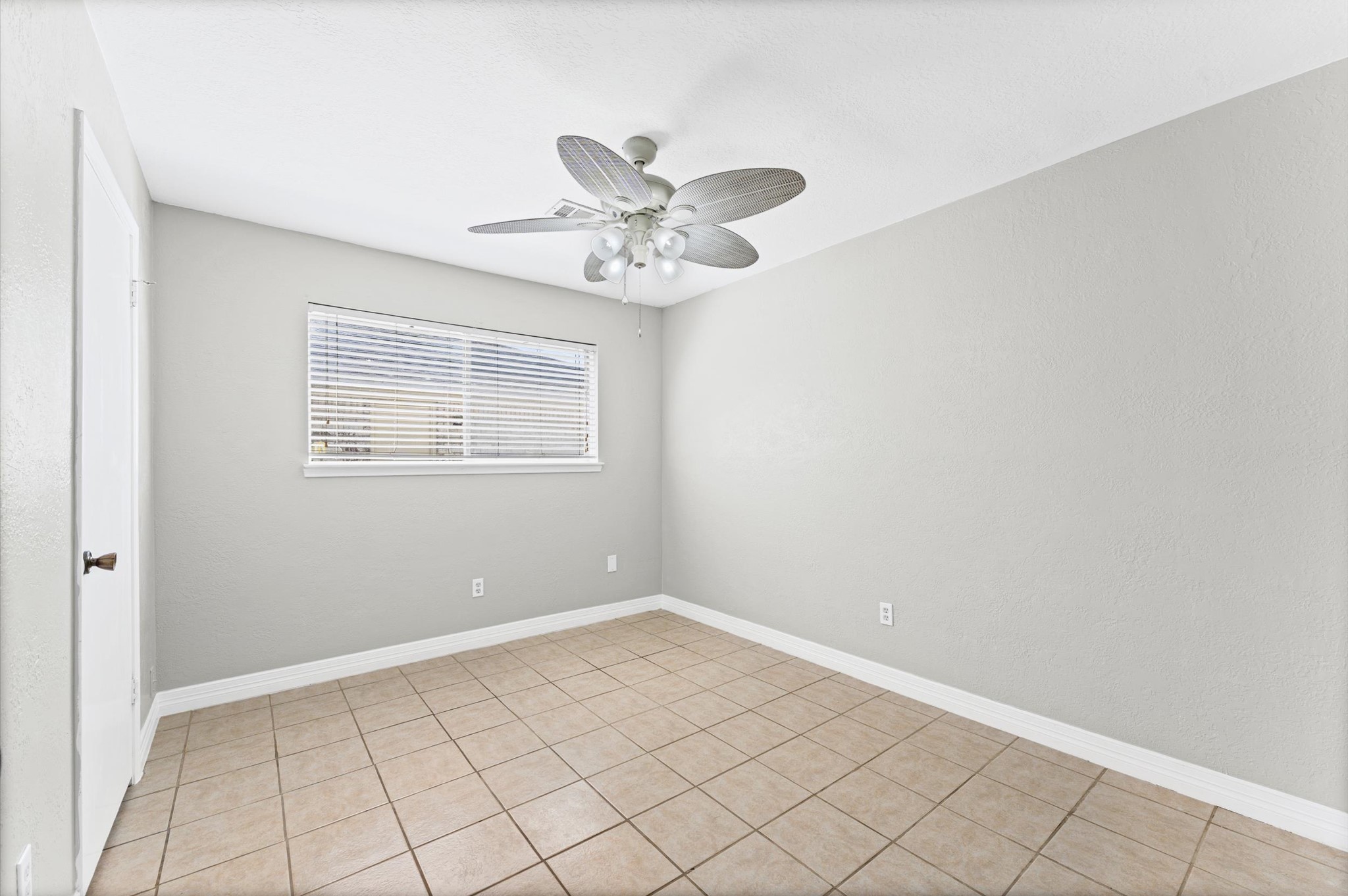 1507 Sierra Drive Property Photo 14