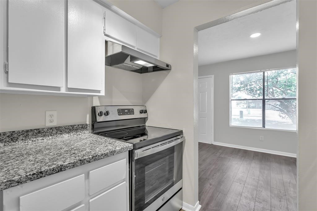 900 Holly Drive 4 Property Photo 3