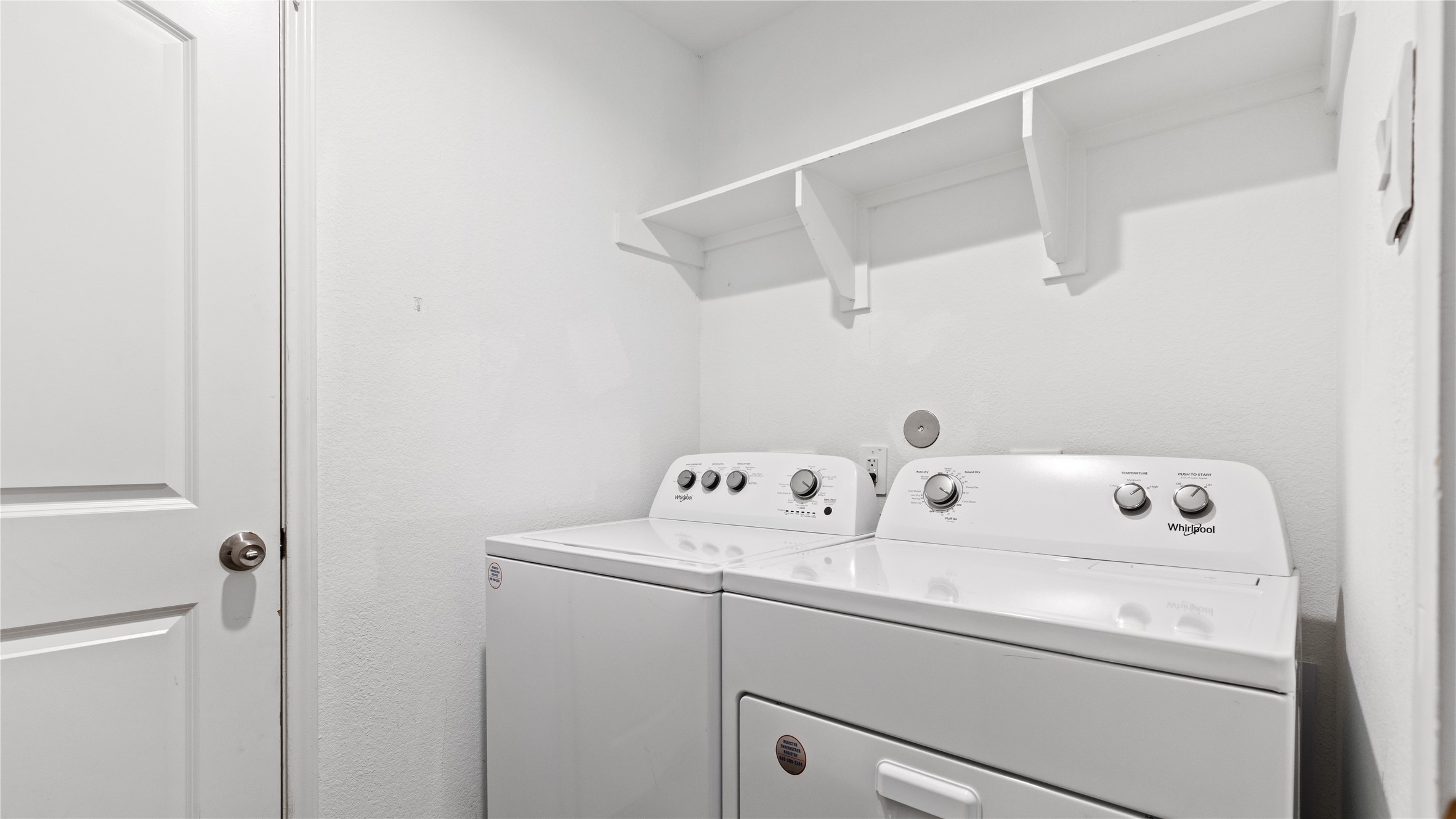 2326 Spruce Cliff Lane Property Photo 6