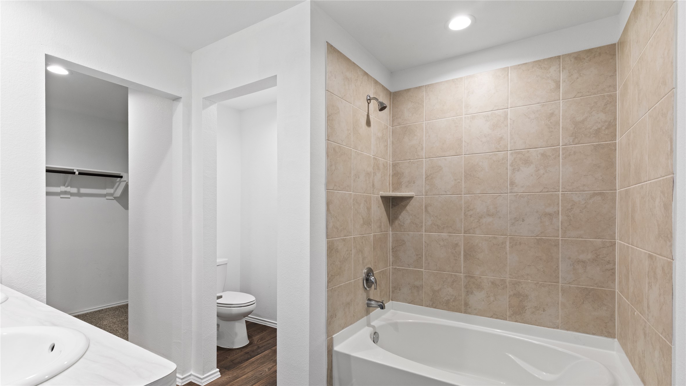 2326 Spruce Cliff Lane Property Photo 17