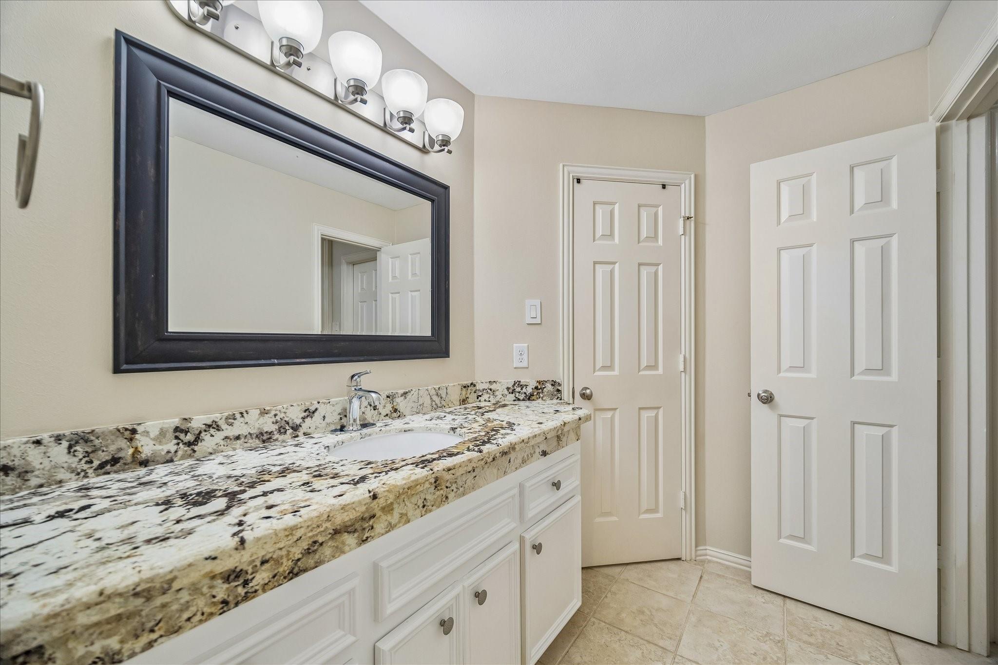 4003 Woodbriar Court, Sugar Land Tx 77479 Property Photo 29