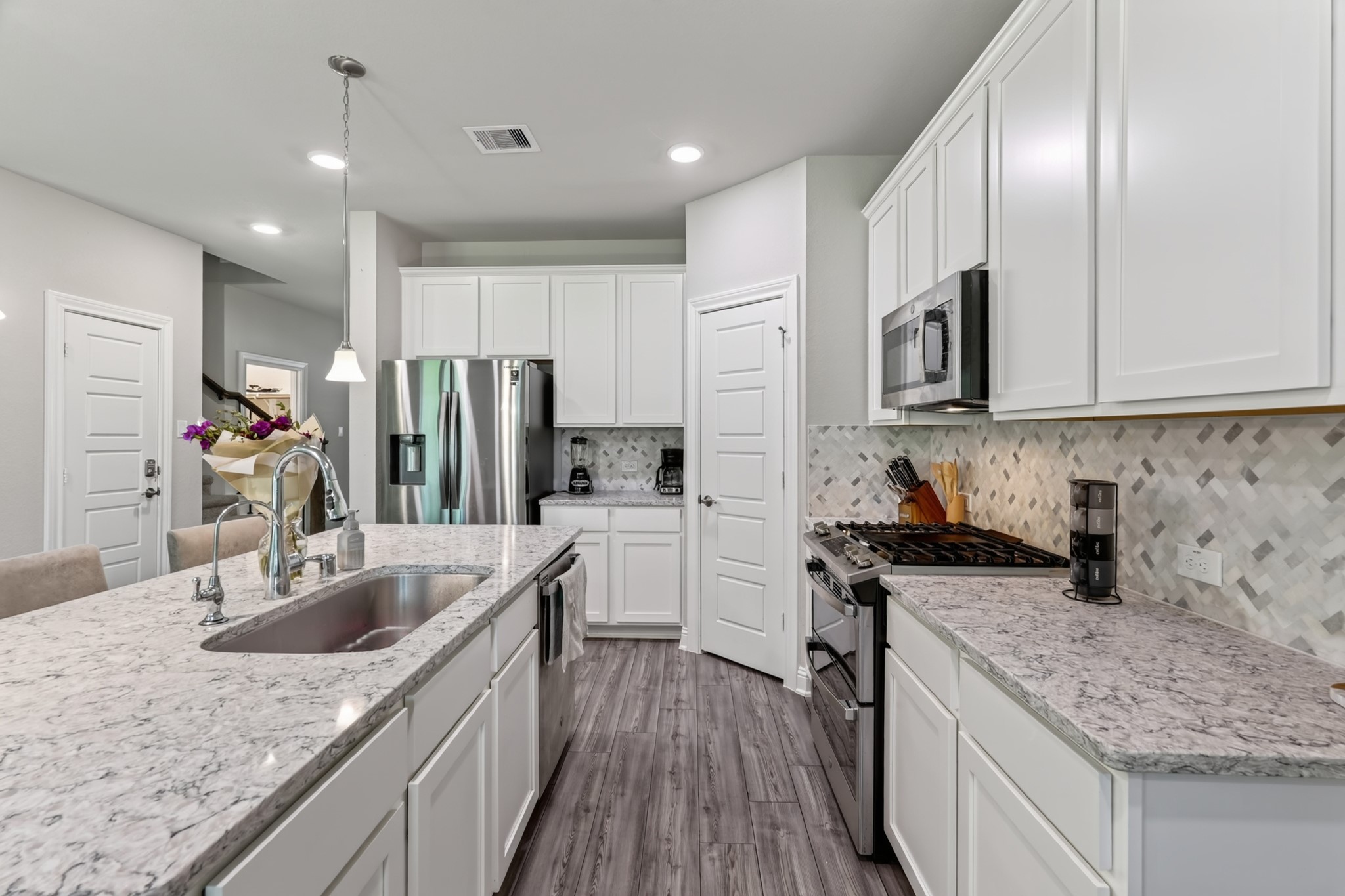 17104 Coneflower Pl Property Photo 8