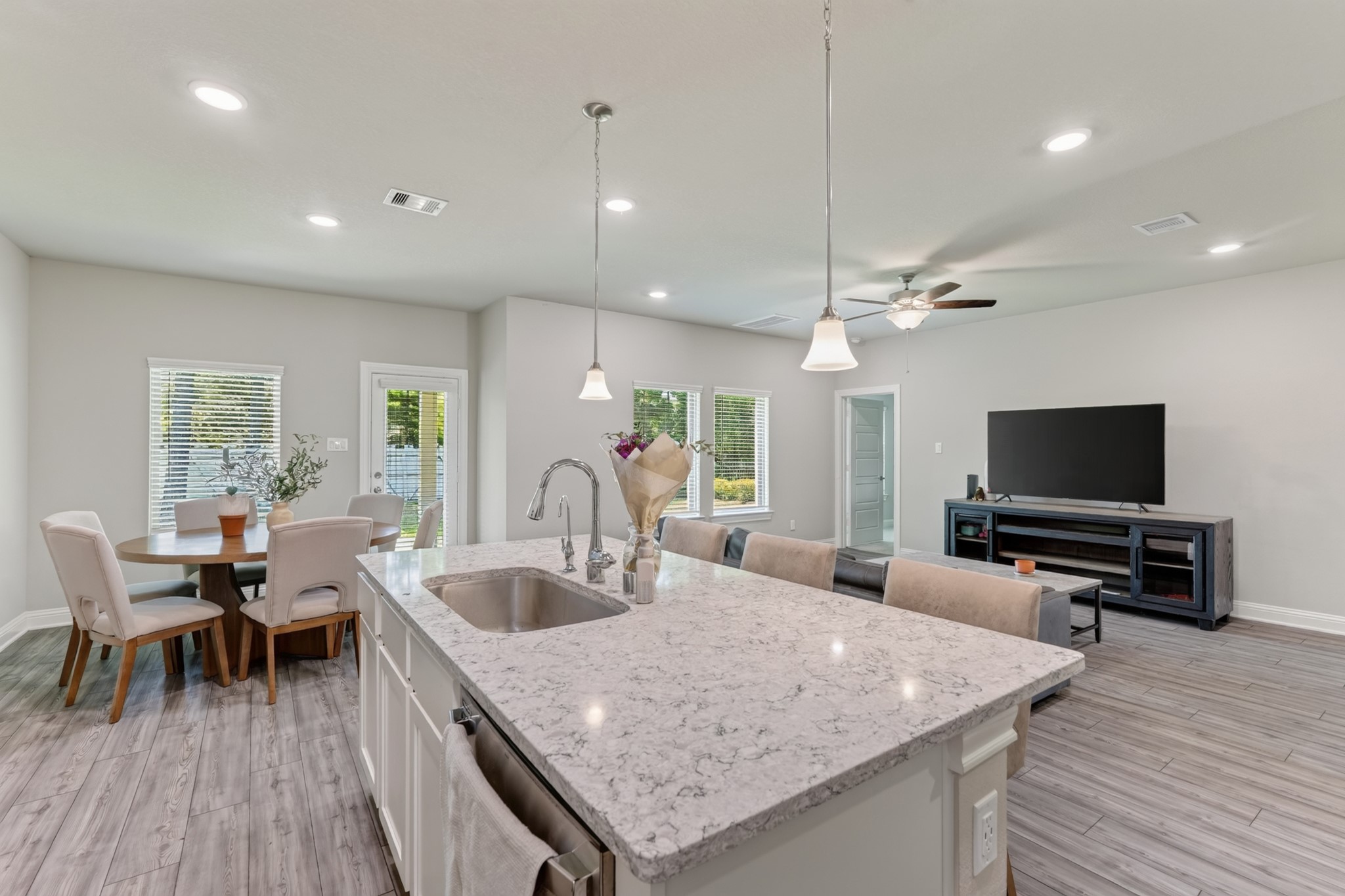 17104 Coneflower Pl Property Photo 9