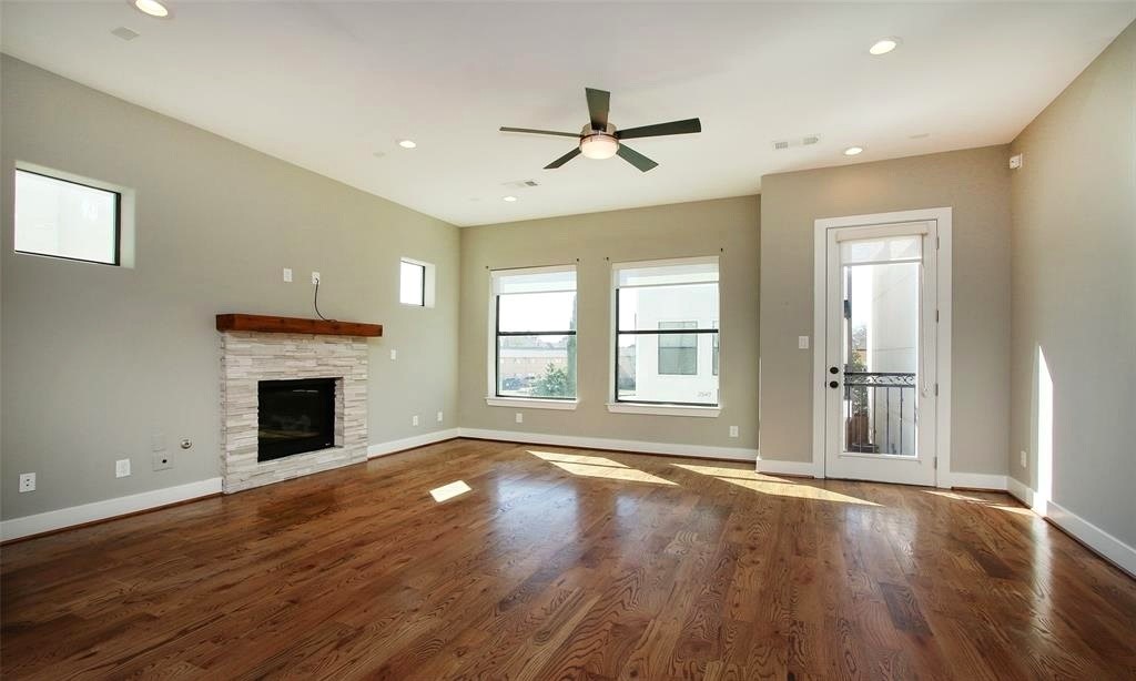 2529 Calumet Street Property Photo 2