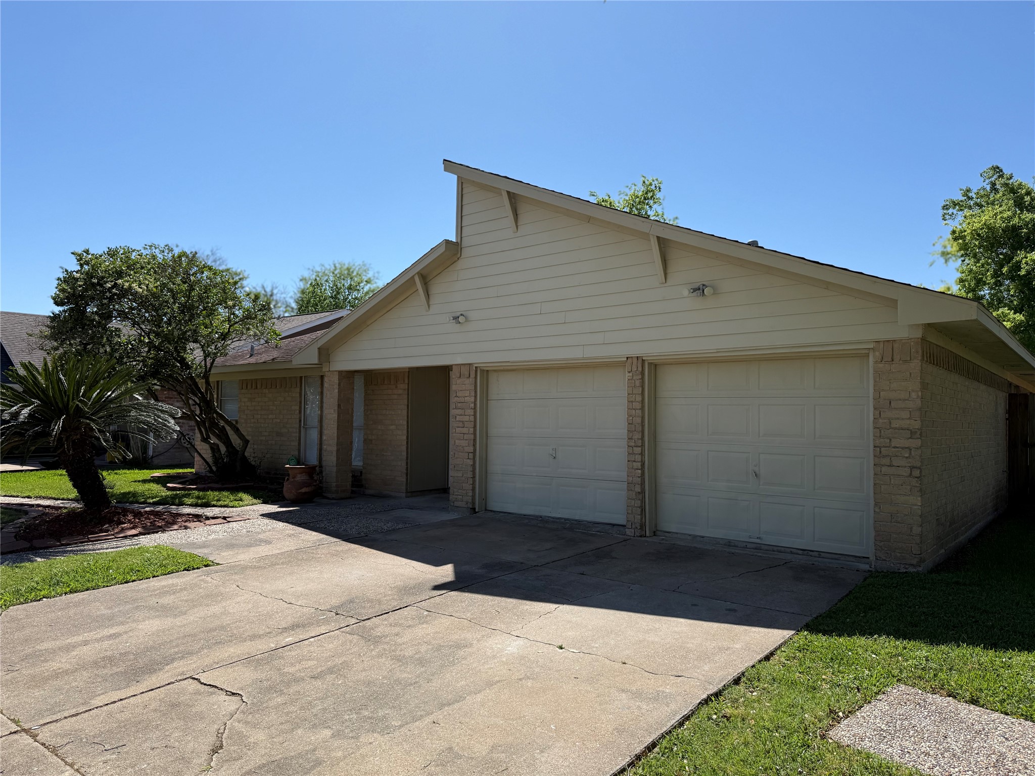 6610 Addicks Clodine Road Property Photo 4