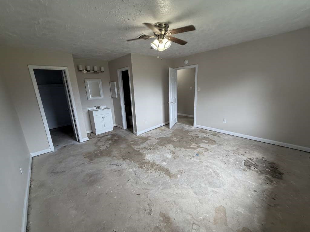 16528 Monte Carlo Lane Property Photo 6