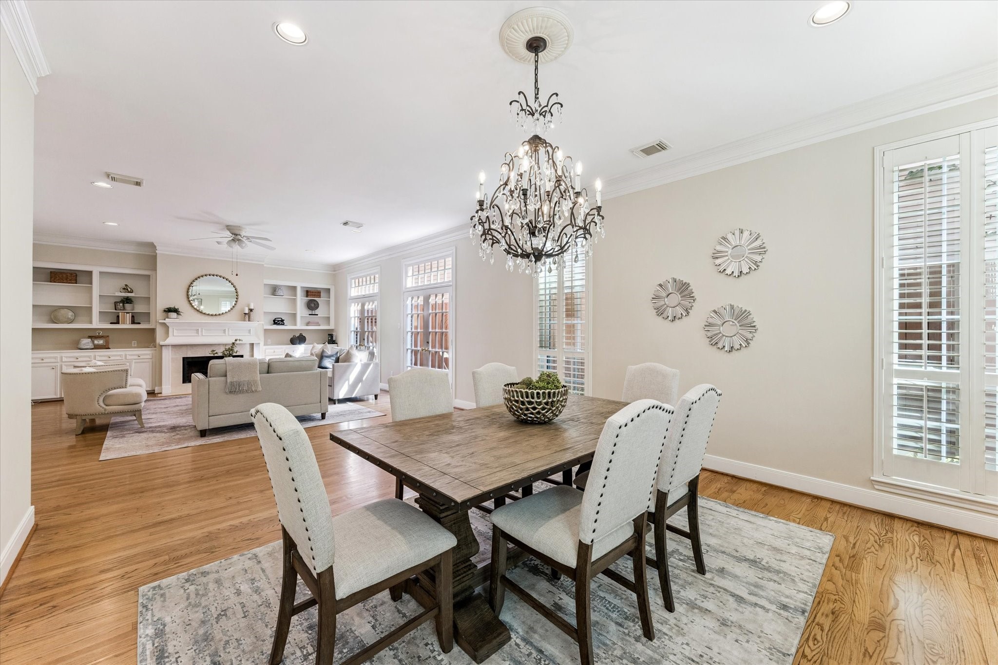 2403 Potomac Drive Property Photo 2