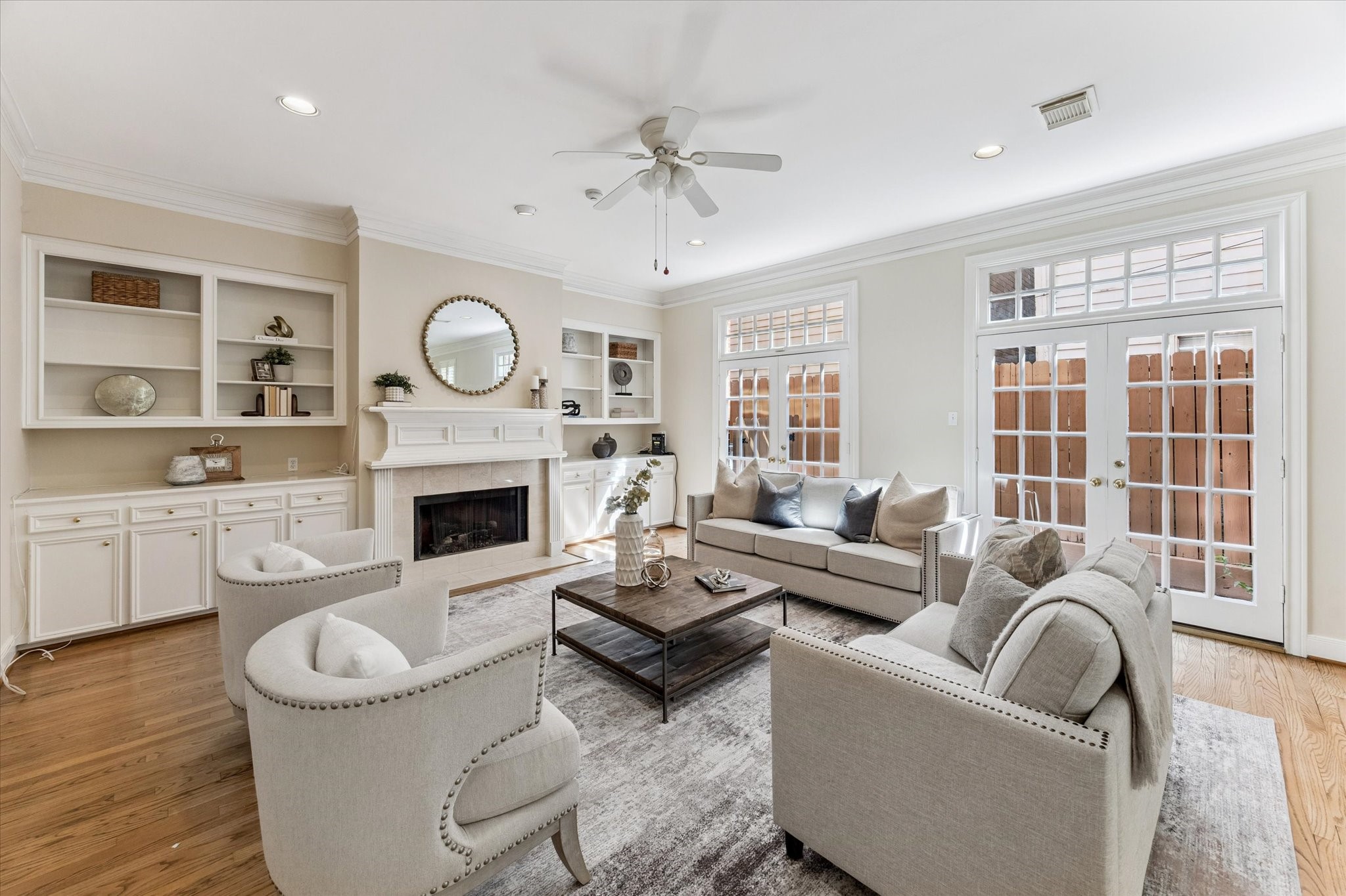 2403 Potomac Drive Property Photo 9