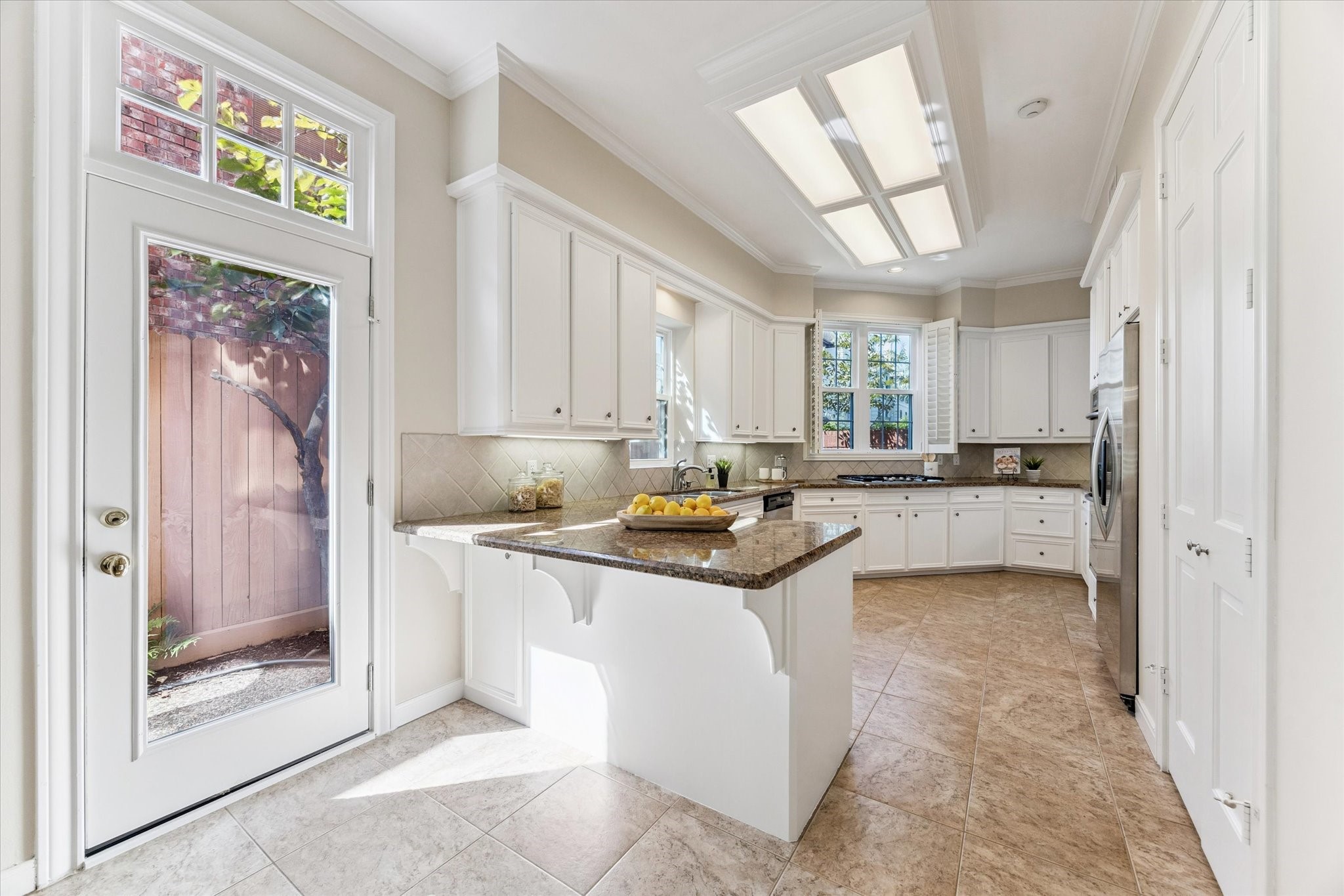 2403 Potomac Drive Property Photo 14