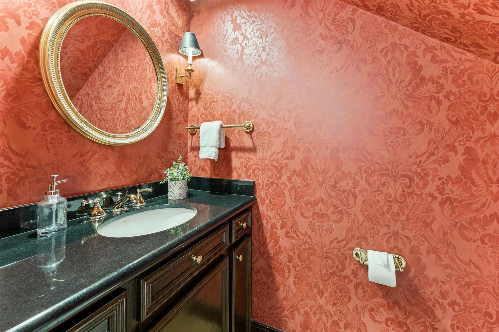 2403 Potomac Drive Property Photo 17