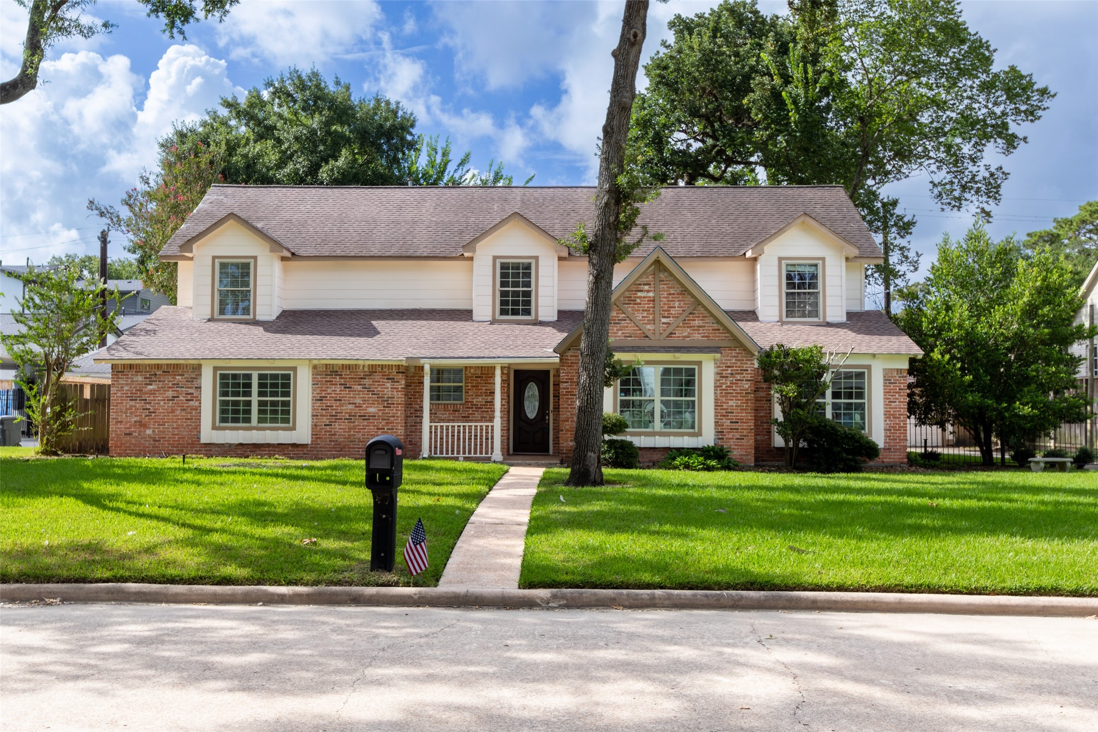 14115 River Forest Drive Property Photo 2