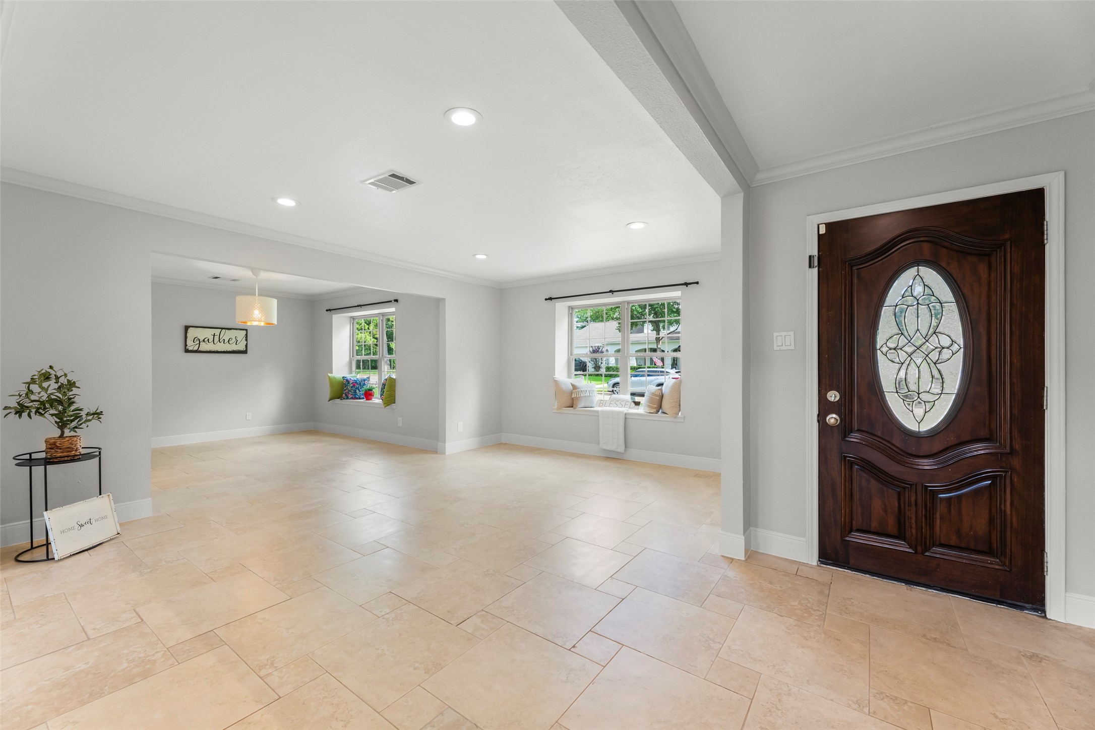 14115 River Forest Drive Property Photo 5