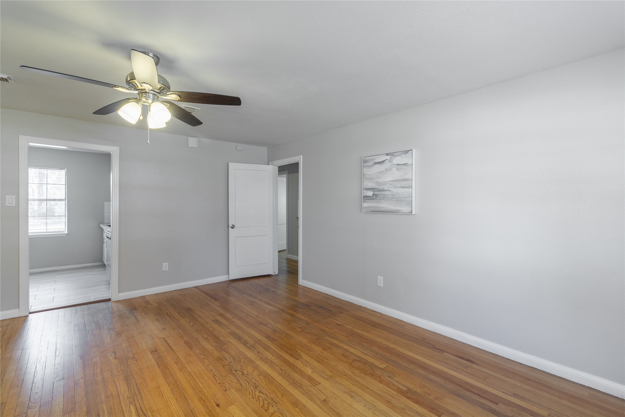 313 Evans Street Property Photo 4