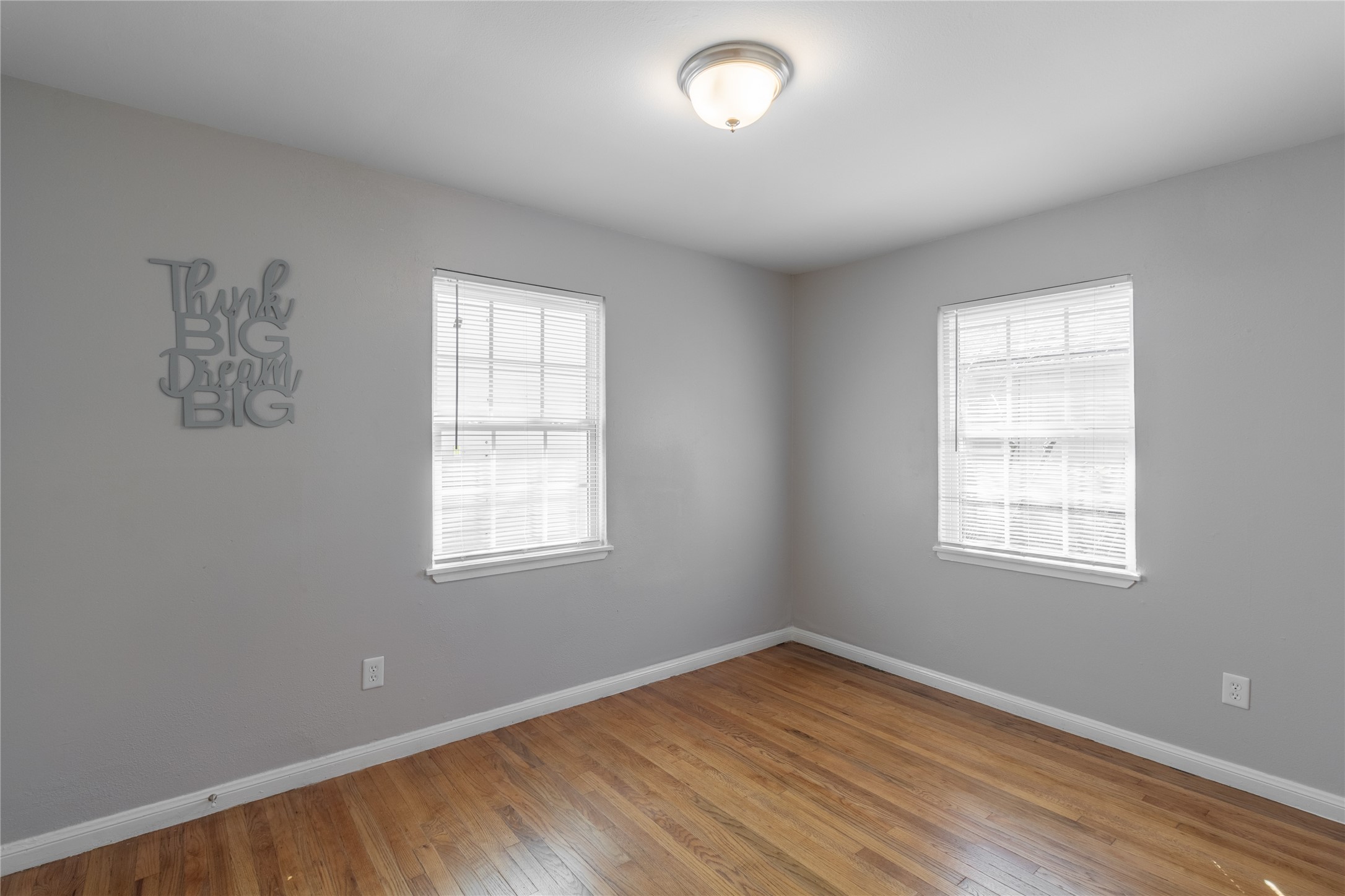 313 Evans Street Property Photo 14