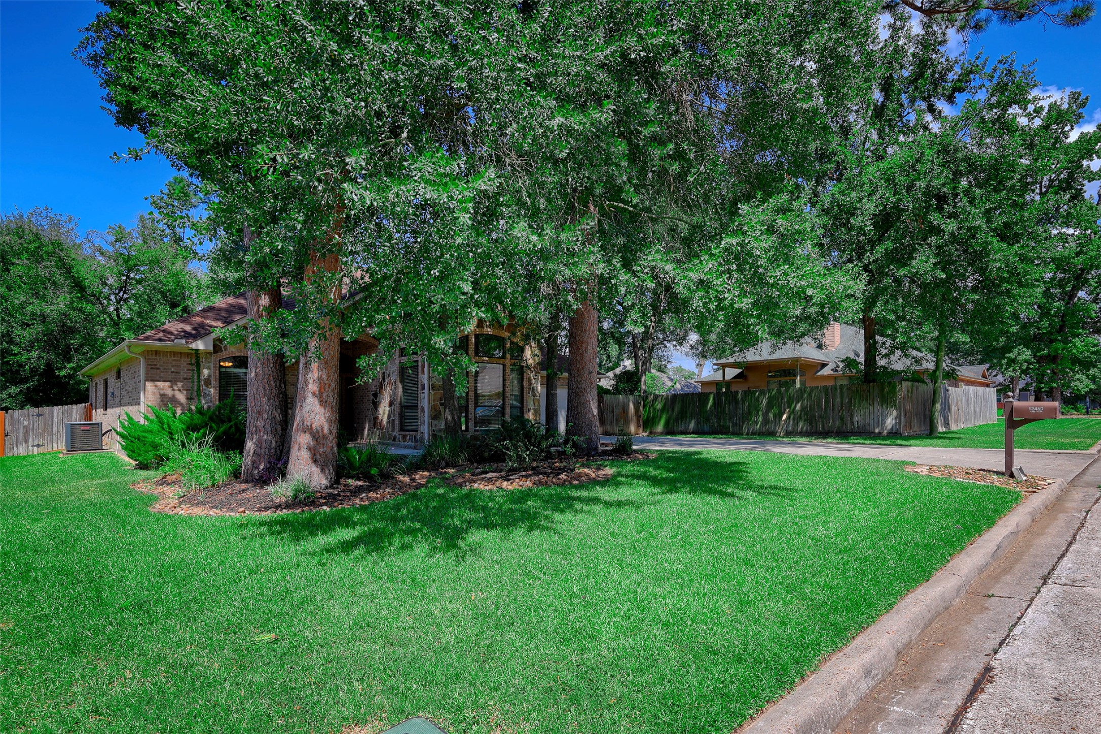 12460 Lyra Drive Property Photo 5