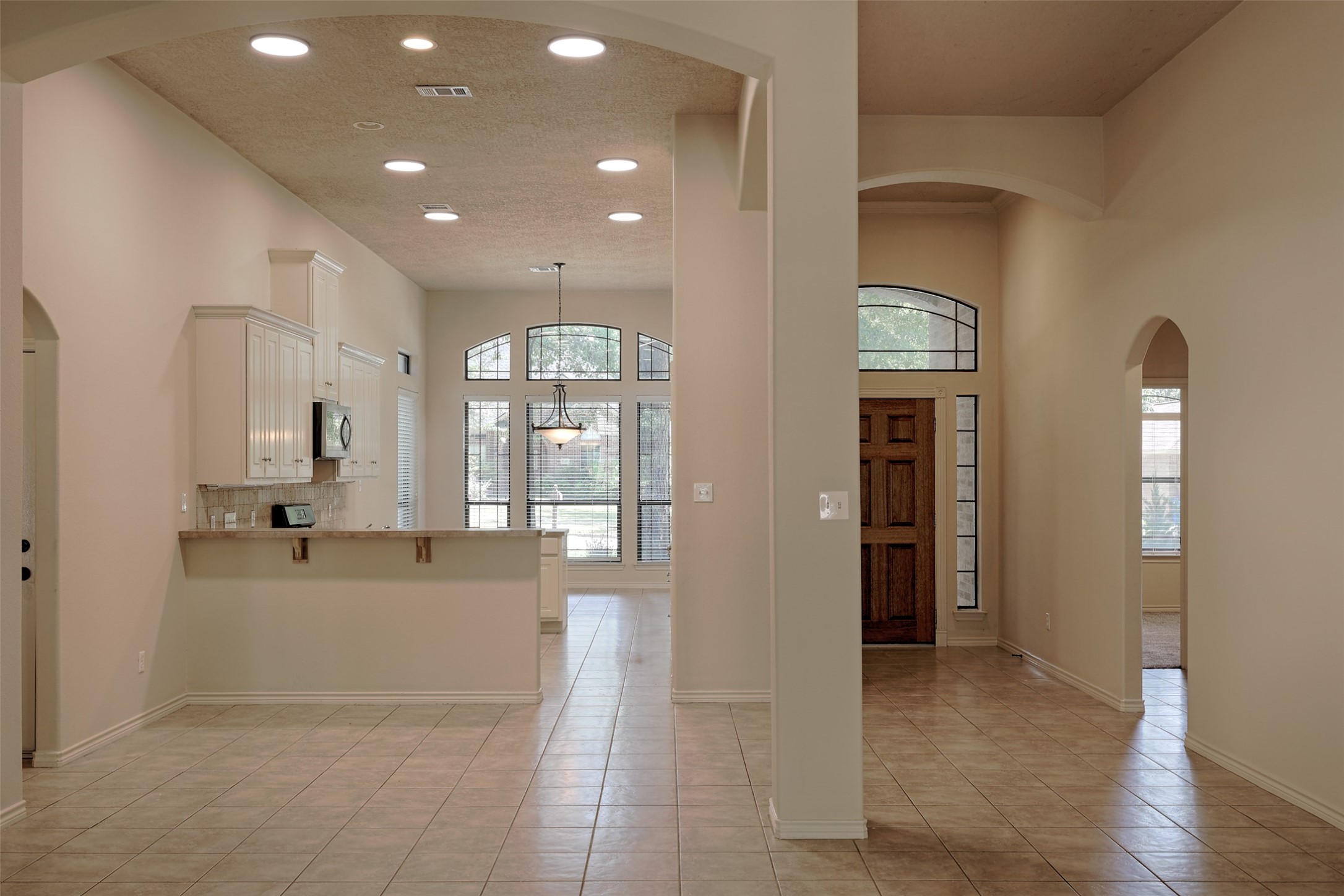 12460 Lyra Drive Property Photo 8