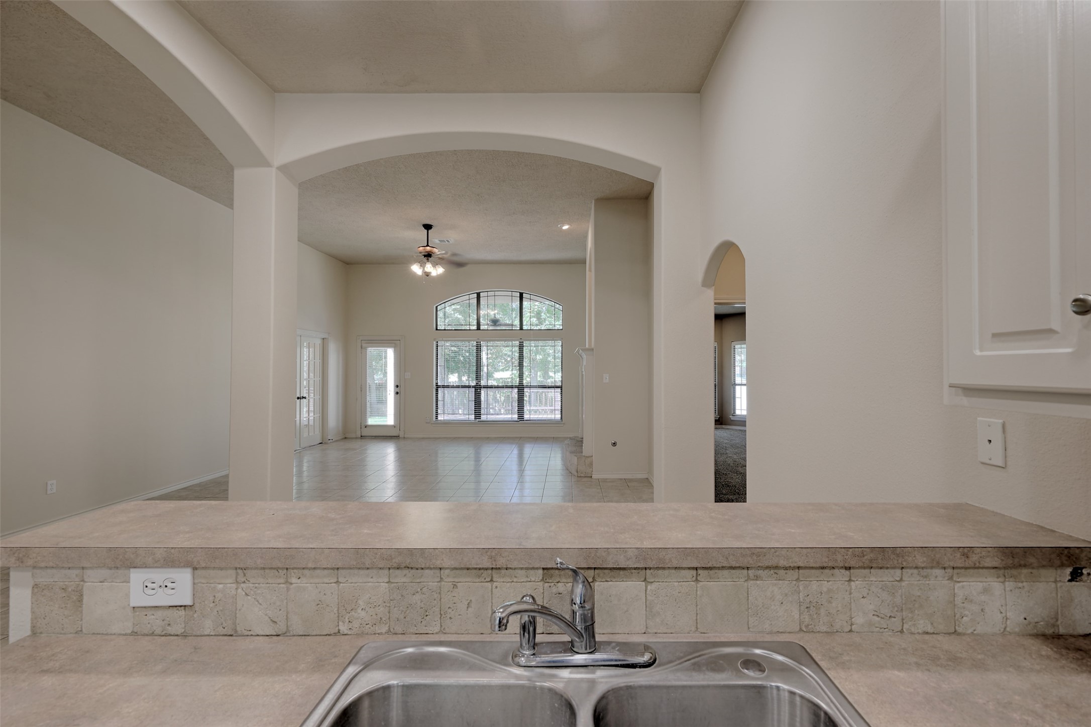 12460 Lyra Drive Property Photo 17