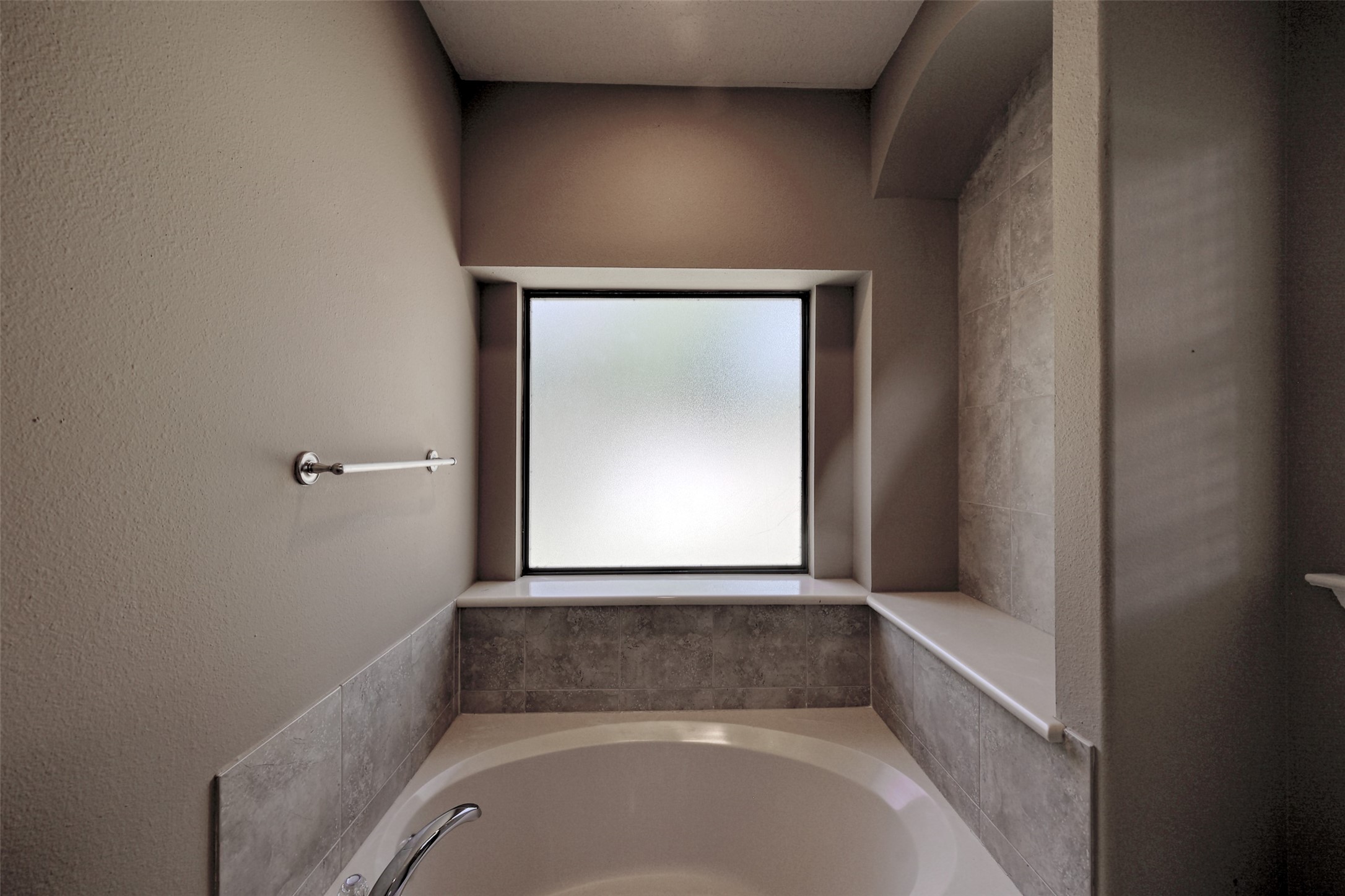 12460 Lyra Drive Property Photo 20