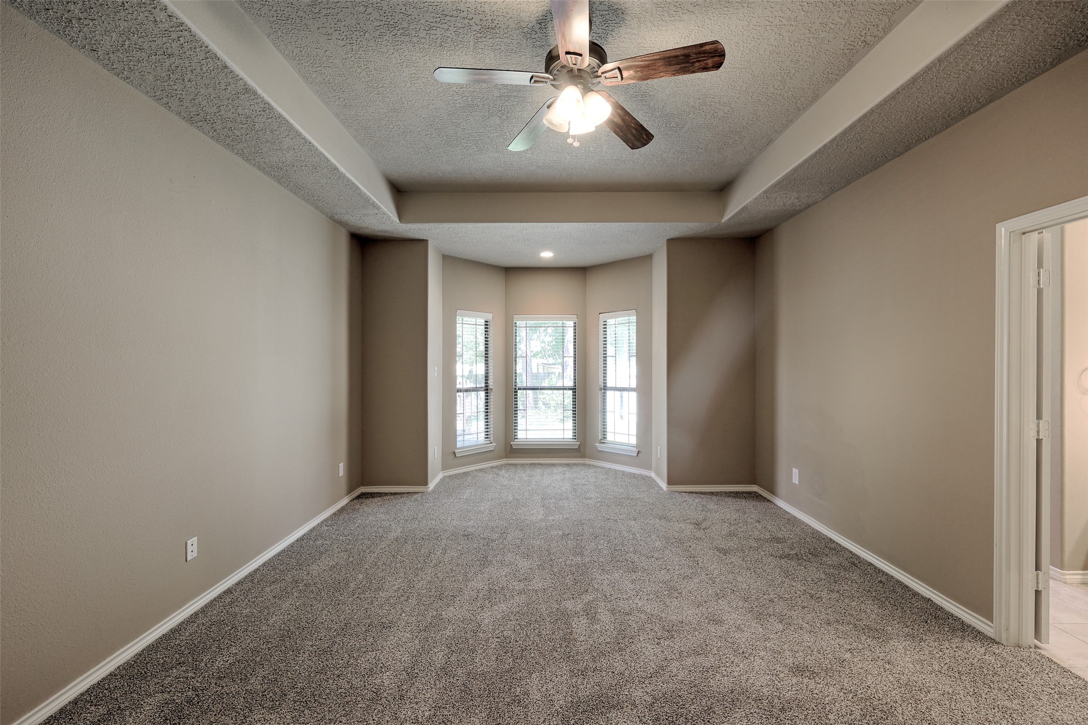 12460 Lyra Drive Property Photo 22