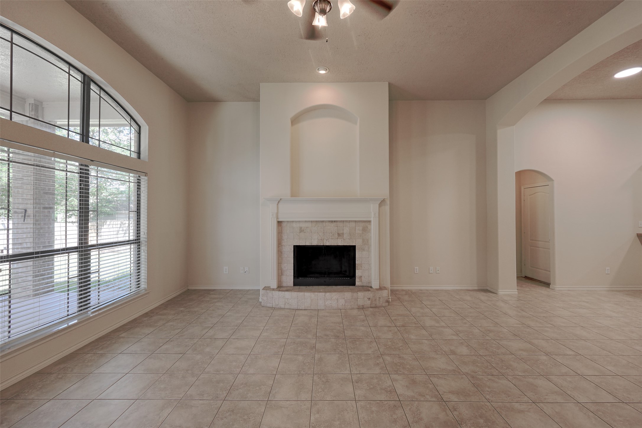 12460 Lyra Drive Property Photo 25