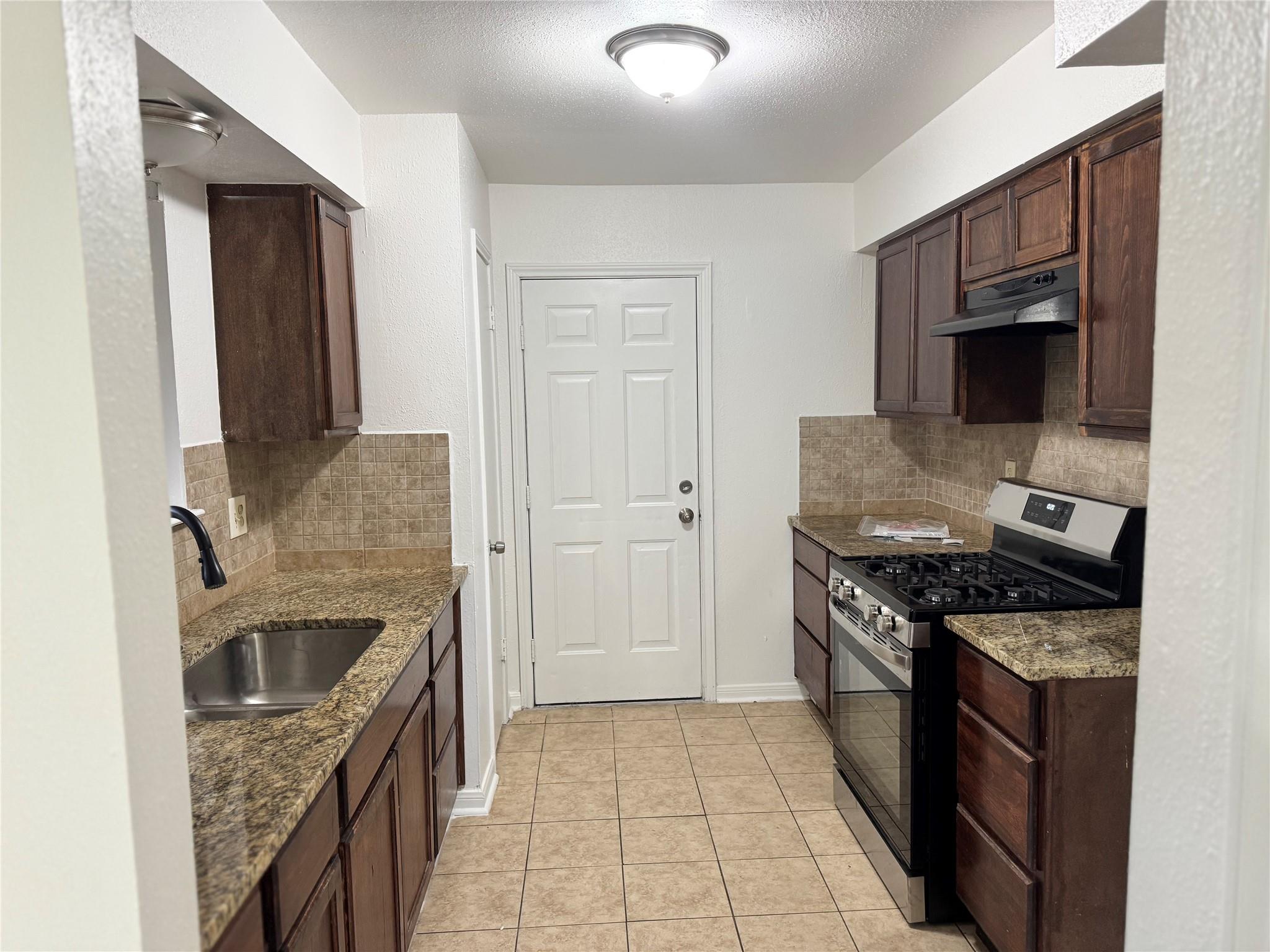 10415 Sageburrow Drive, Houston Tx 77089 Property Photo 12