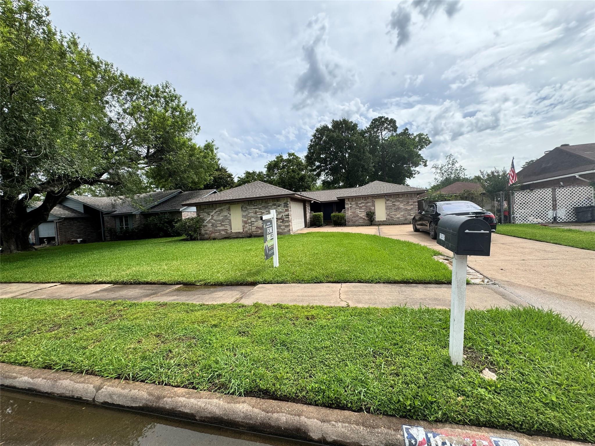 10415 Sageburrow Drive, Houston Tx 77089 Property Photo 21
