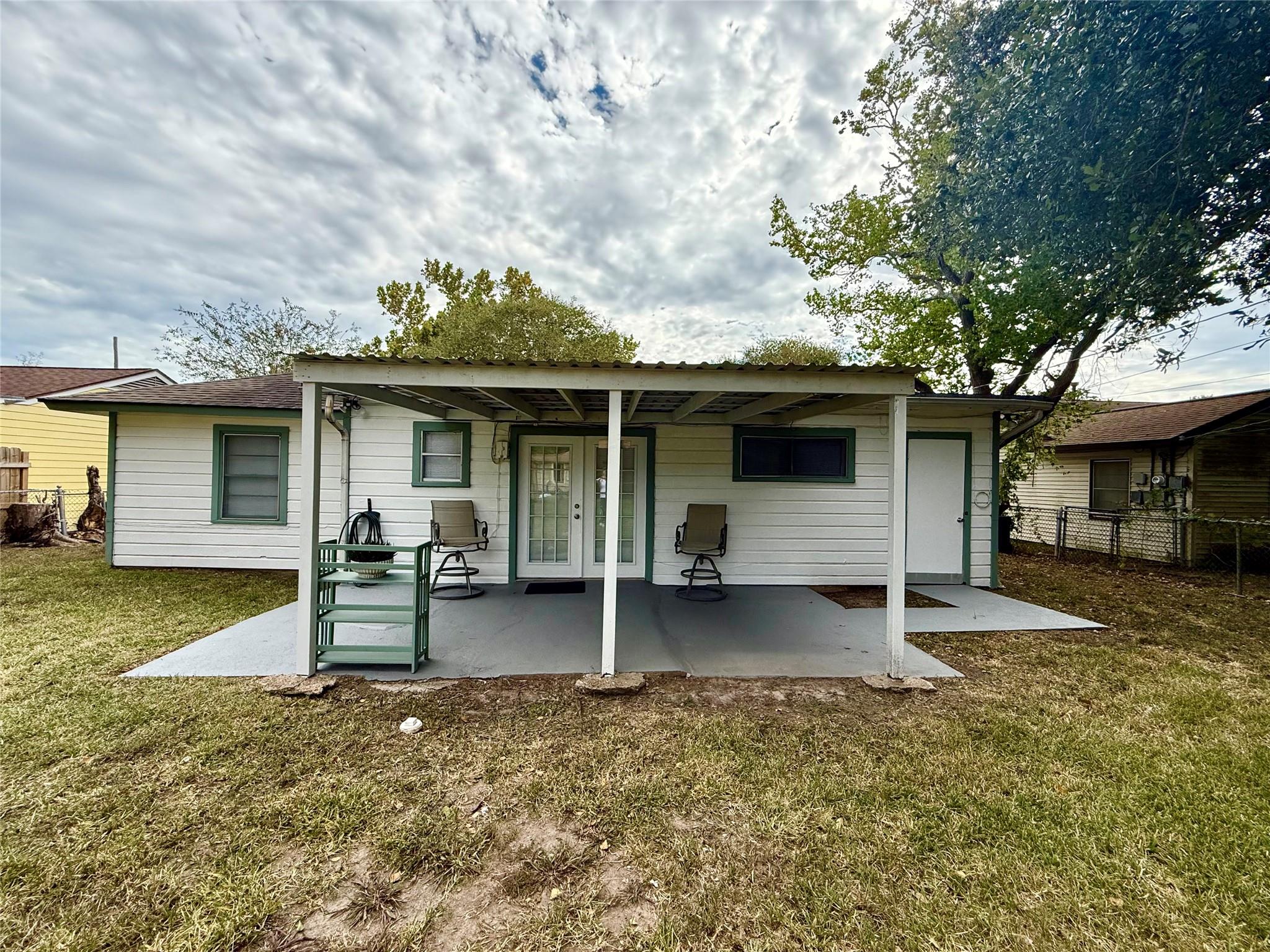 1001 Chevy Chase Drive, Angleton Tx 77515 Property Photo 14