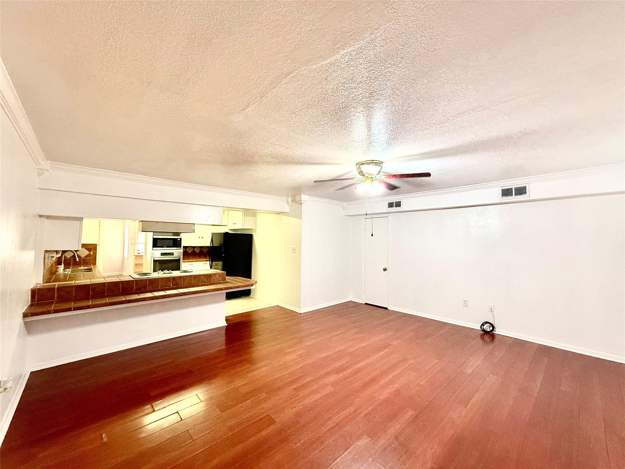 1001 Chevy Chase Drive, Angleton Tx 77515 Property Photo 16